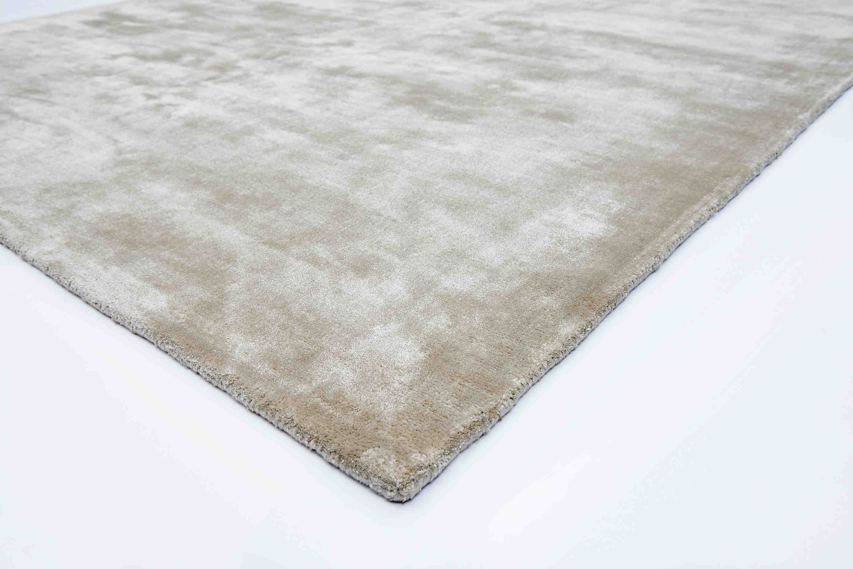 Katherine Carnaby Chrome Rug Pearl