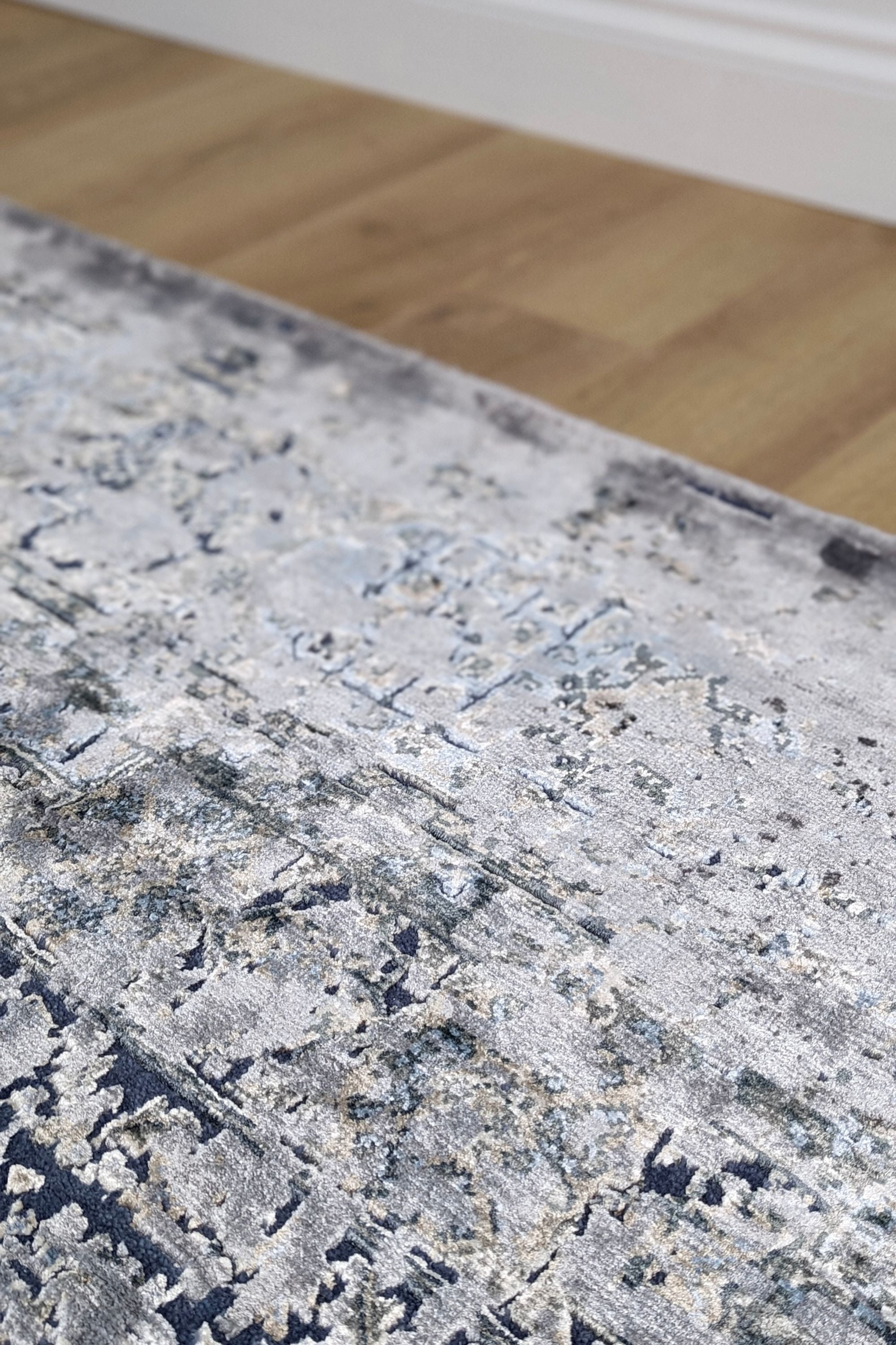 Thar Silken Grey Rug
