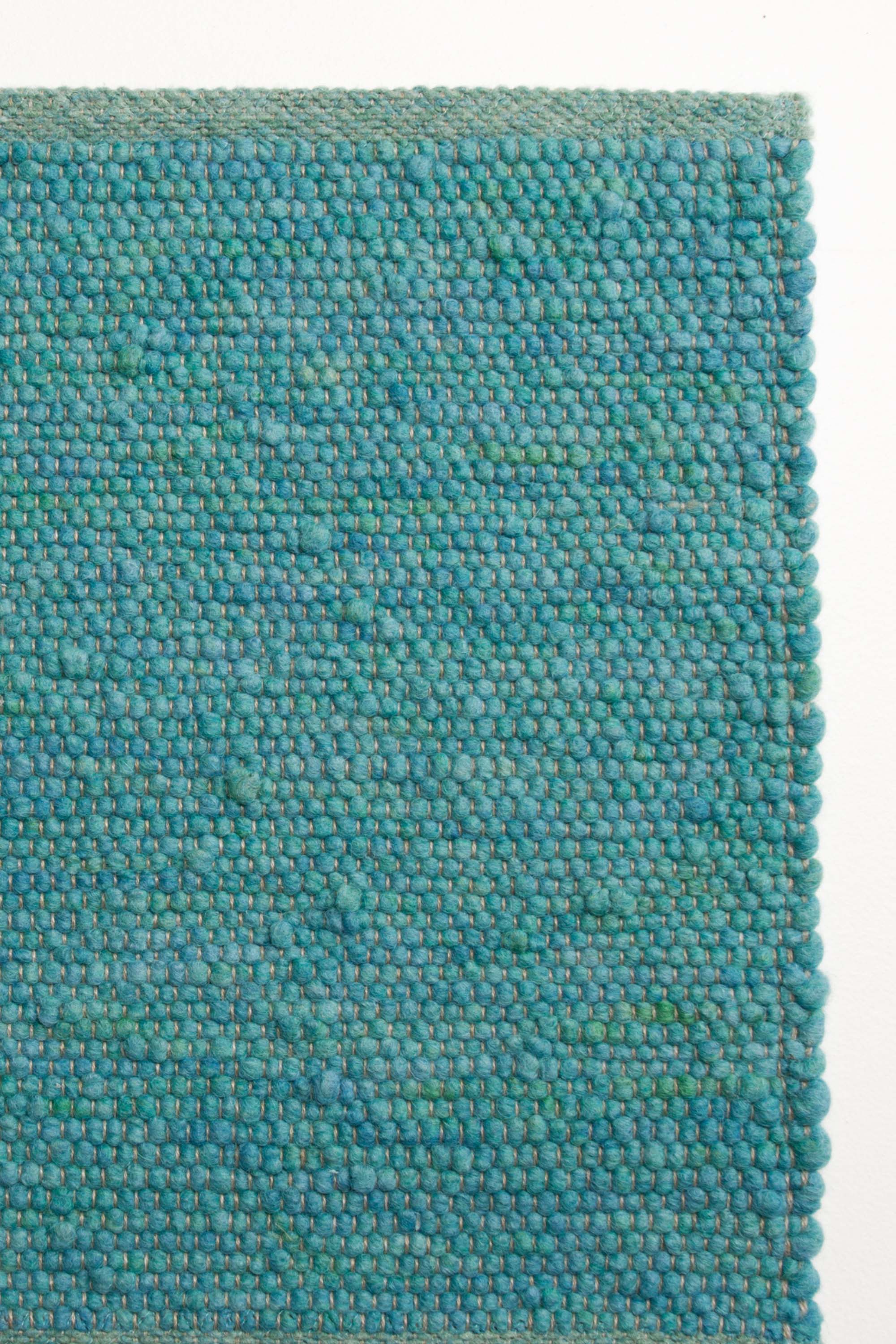 Blue luxury plain handwoven rug