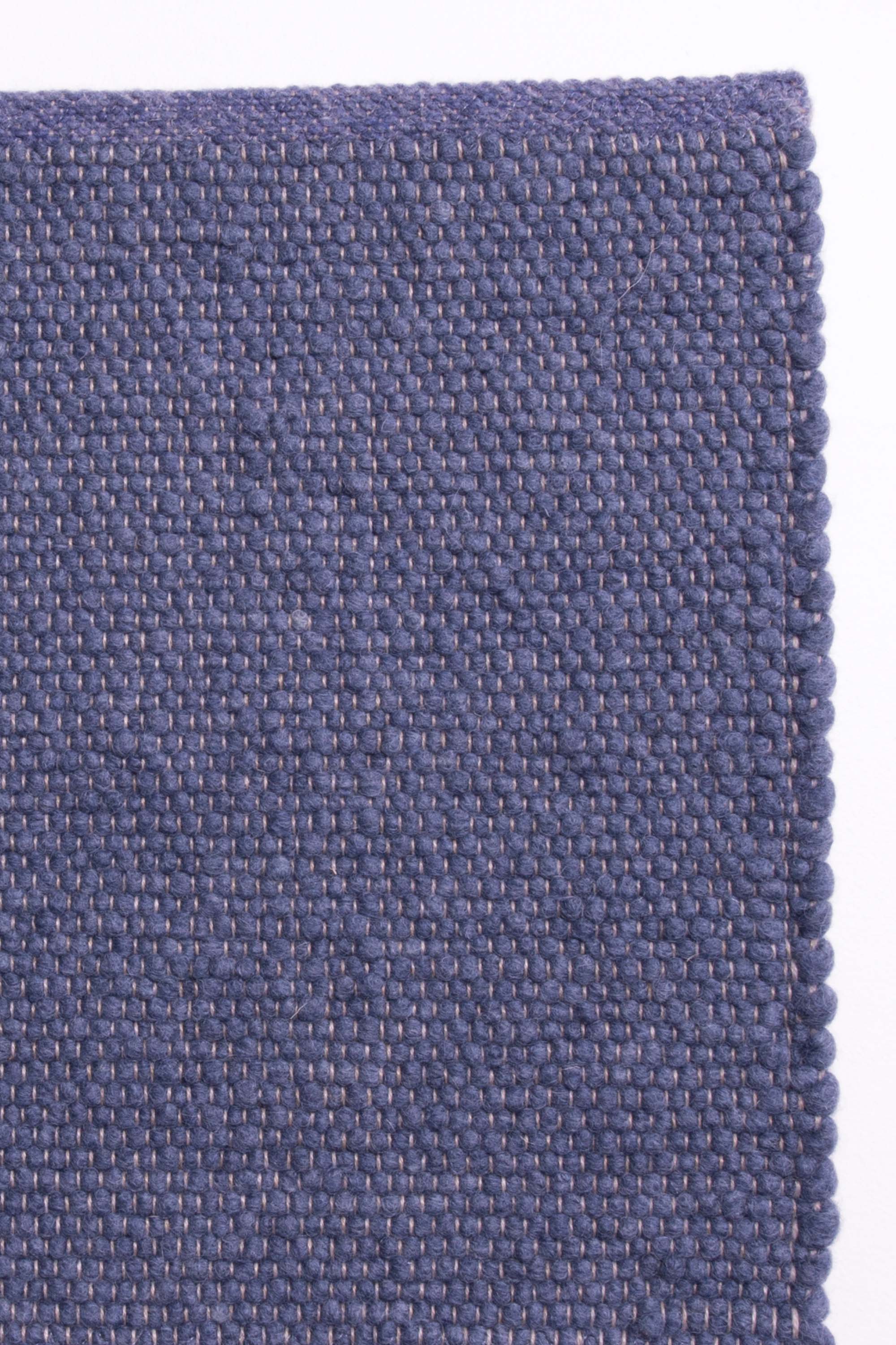 Blue luxury plain handwoven rug