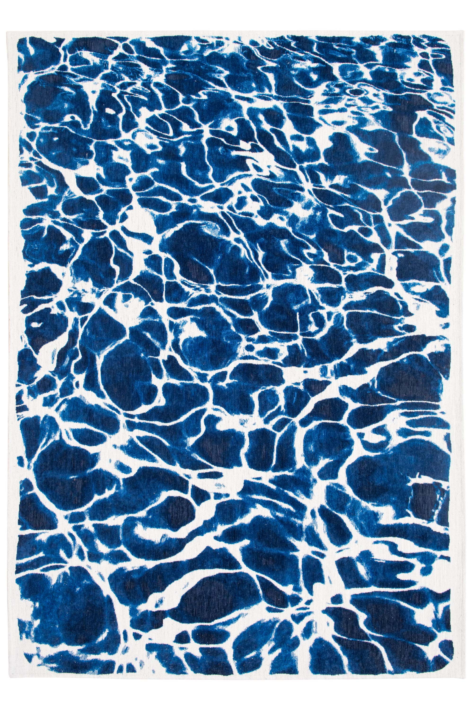 Modern rug with blue abstract water inspired pattern