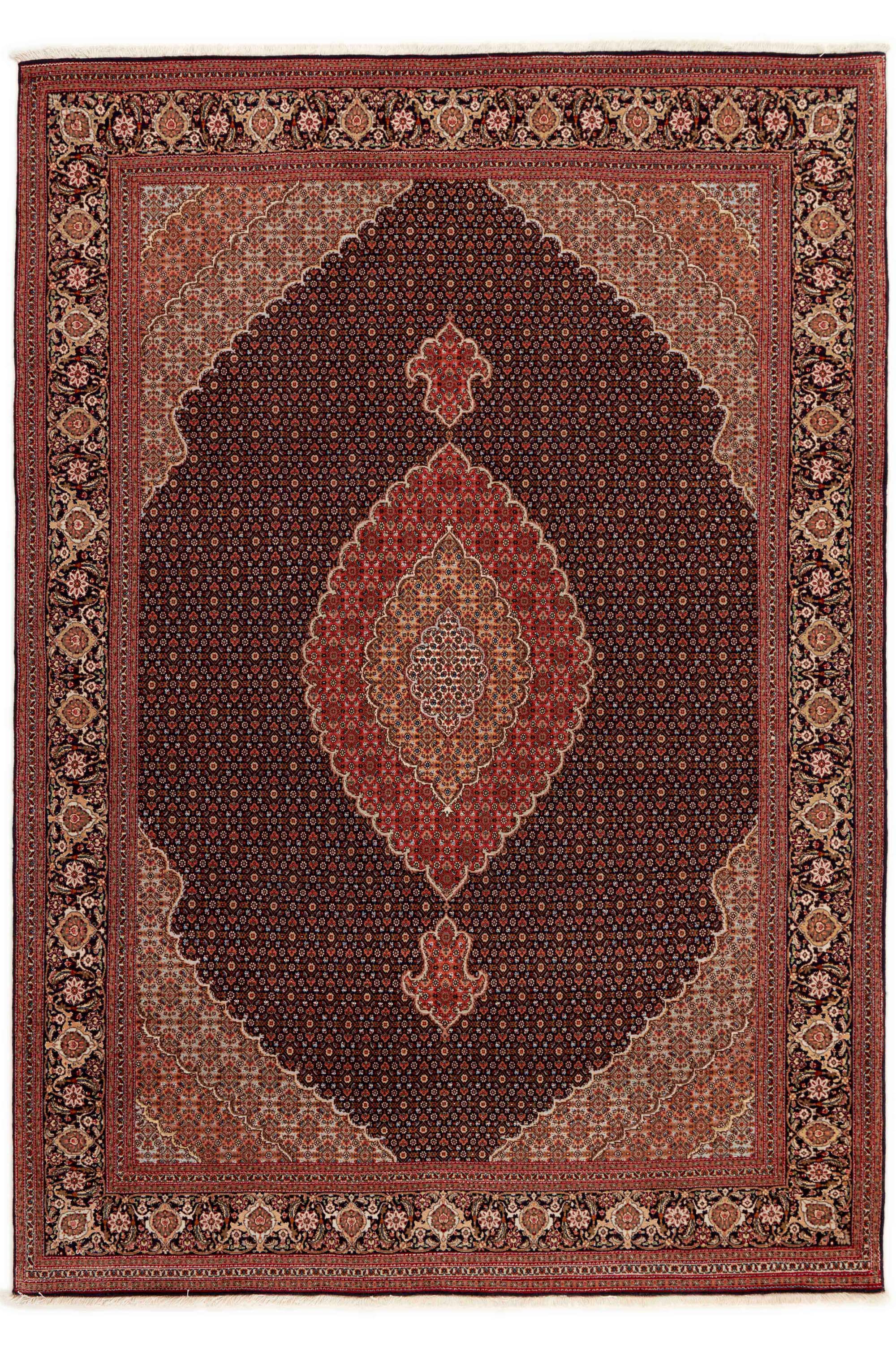 Traditional luxury rug with bordered multicolour pattern