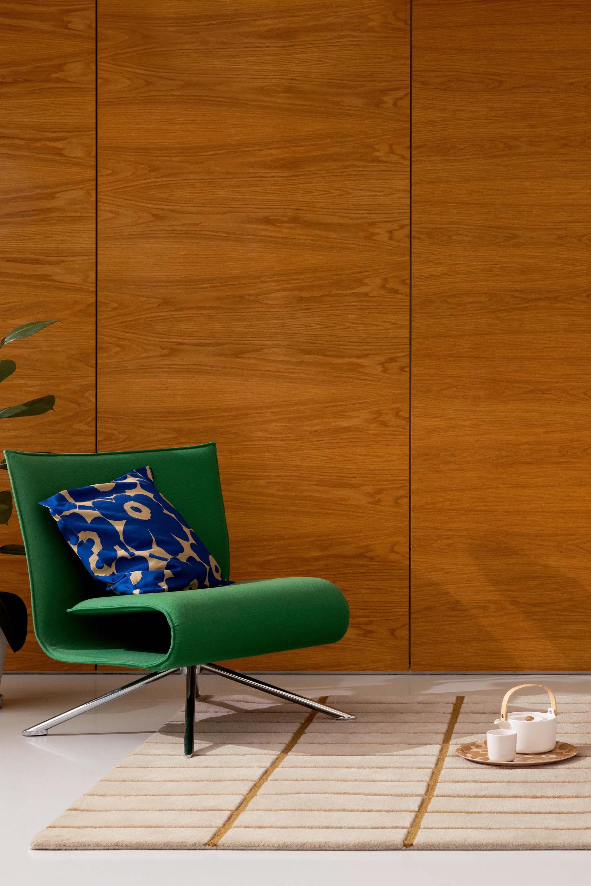 Geometric rug with blue grid pattern