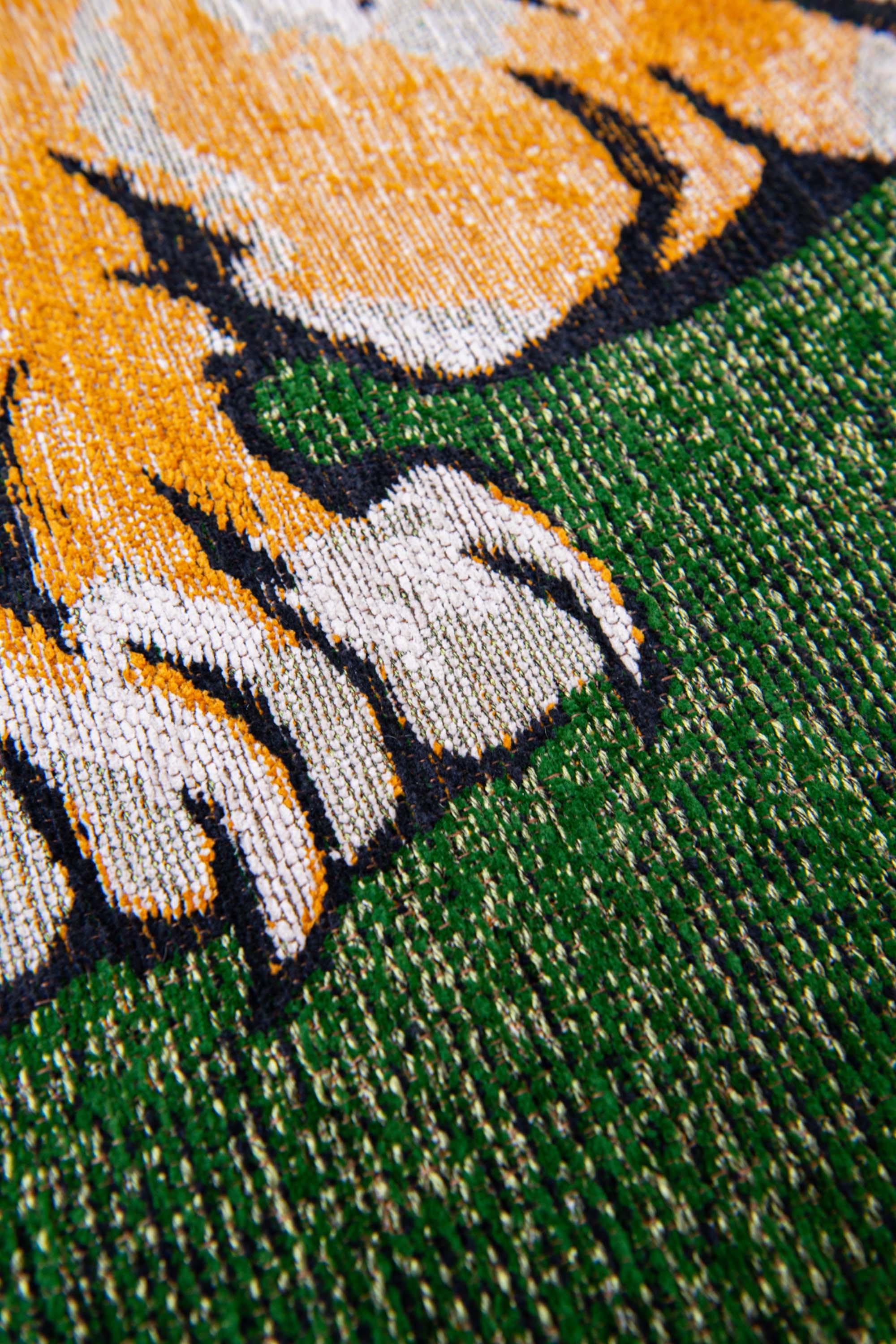 Modern green rug with detailed tiger print
