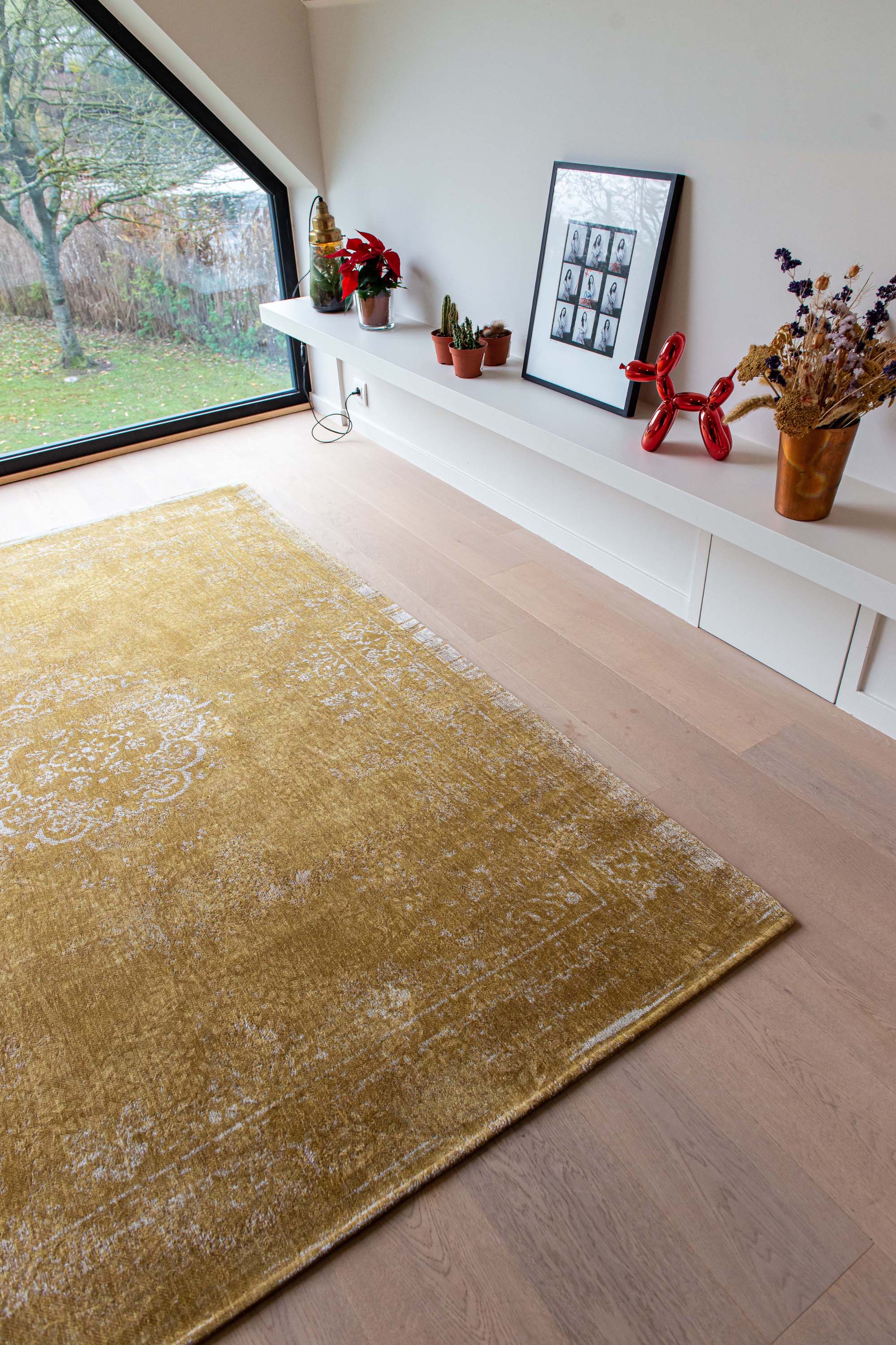 yellow vintage style rug