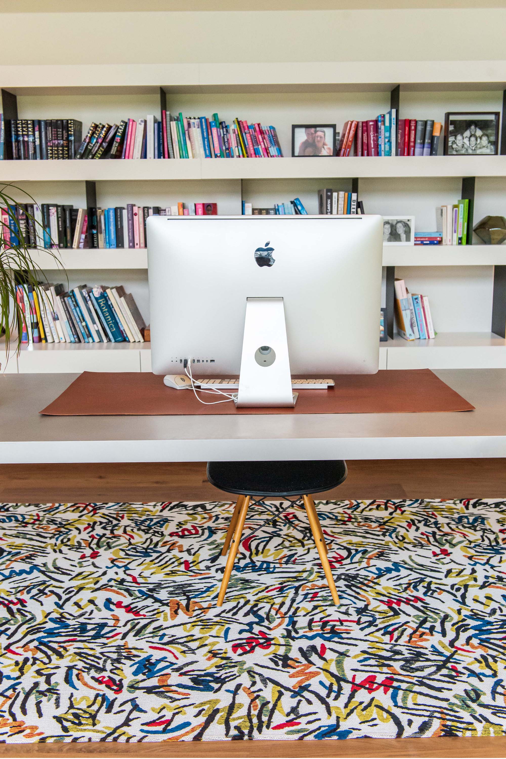 multicolour abstract rug with a squiggle design