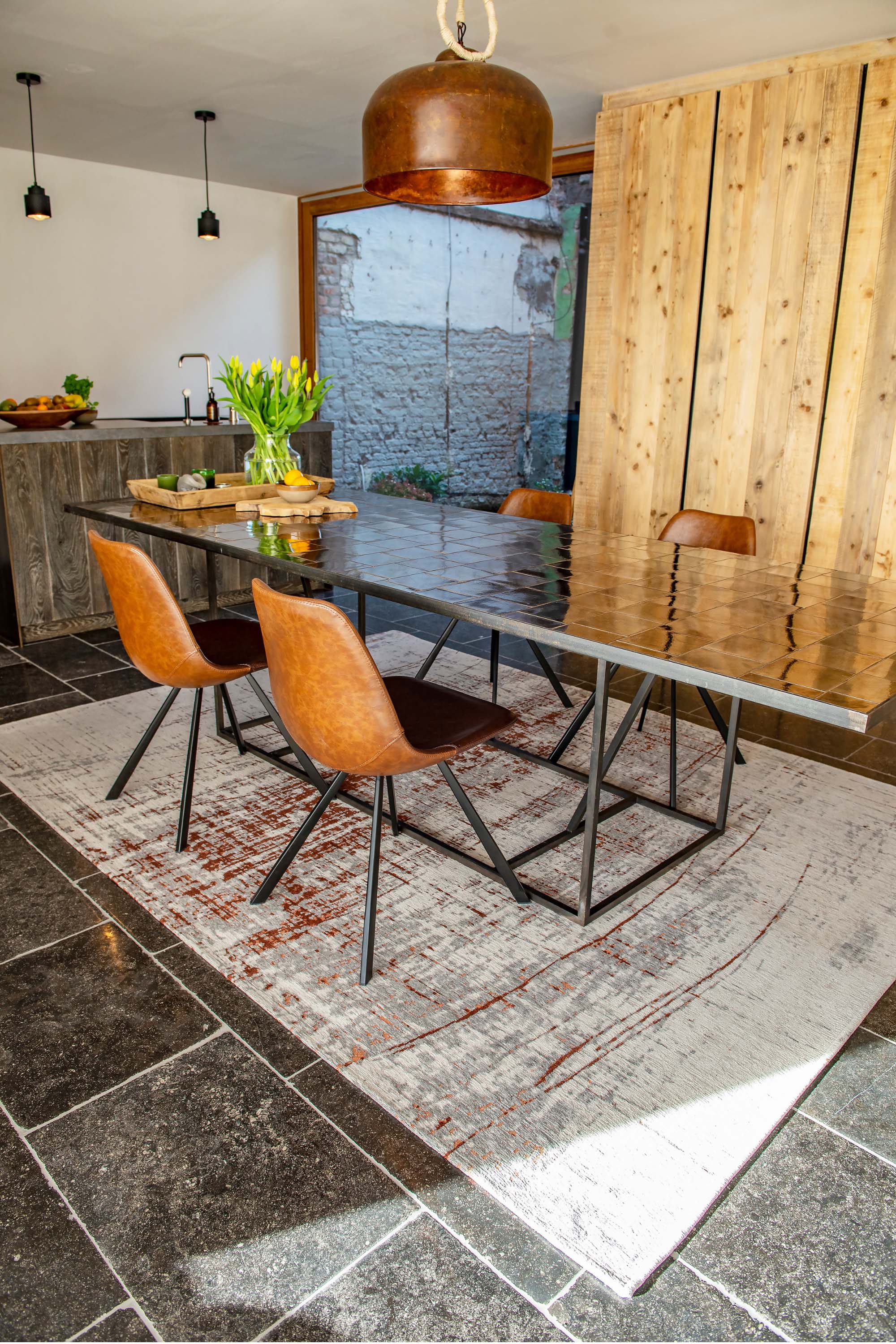 White flatweave rug with red abstract pattern