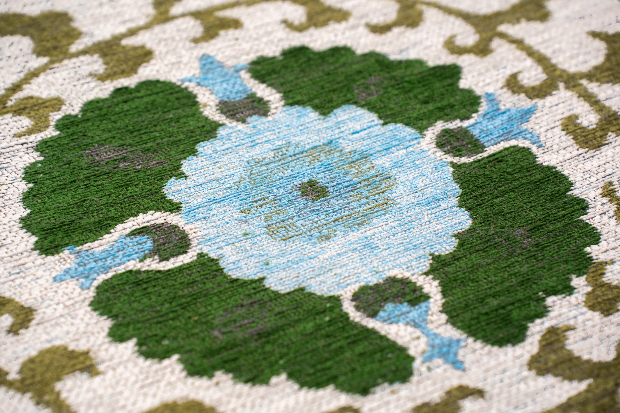 Antiquarian Slavia Suzani 9732