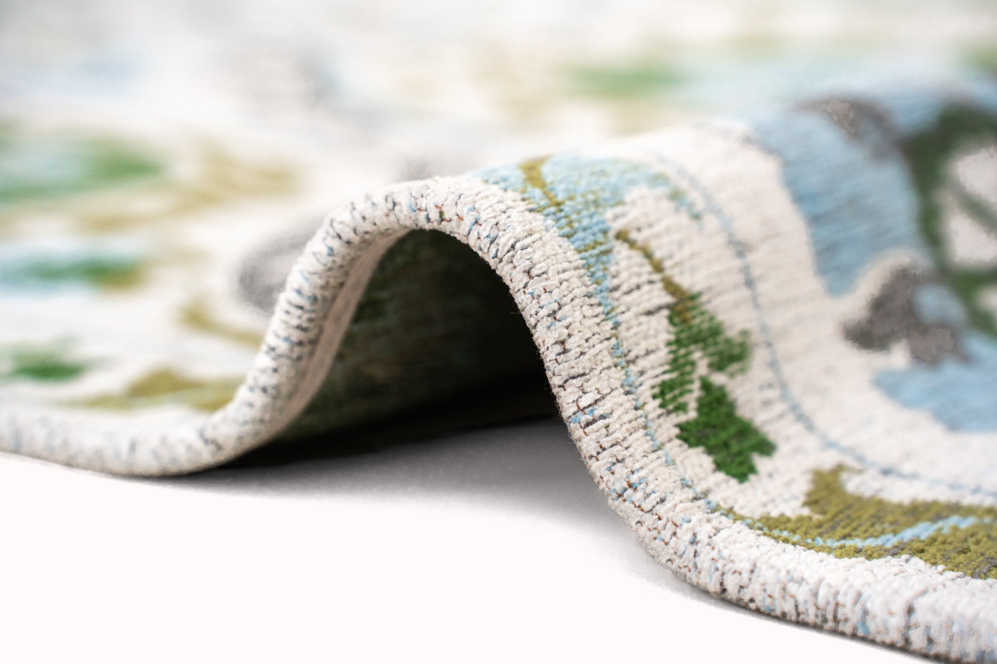 Antiquarian Slavia Suzani 9732