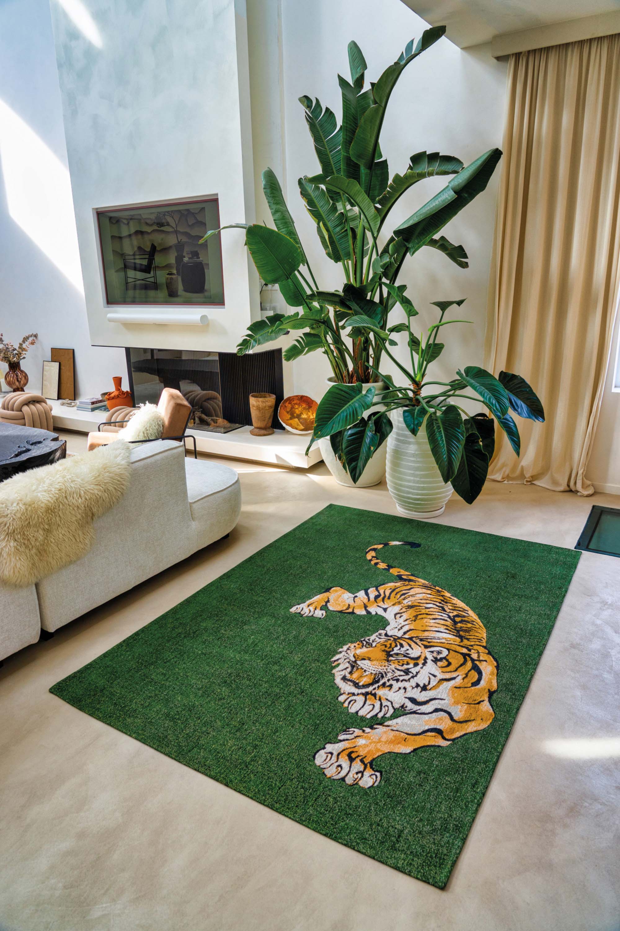 Modern green rug with detailed tiger print
