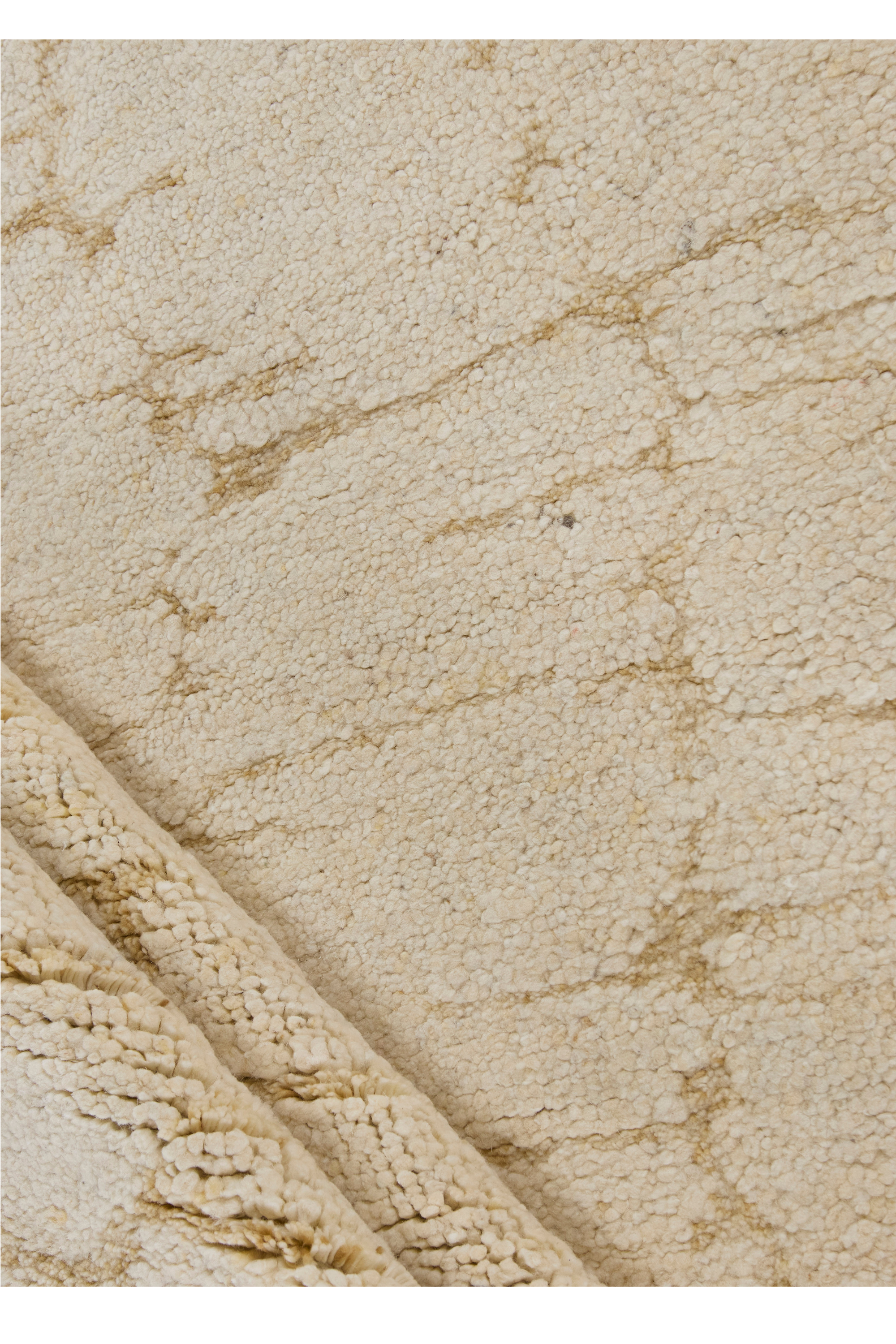 Amber Collection White Natural