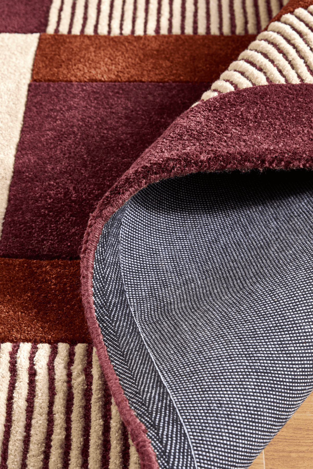 Asiatic x Made Franka Burgundy
