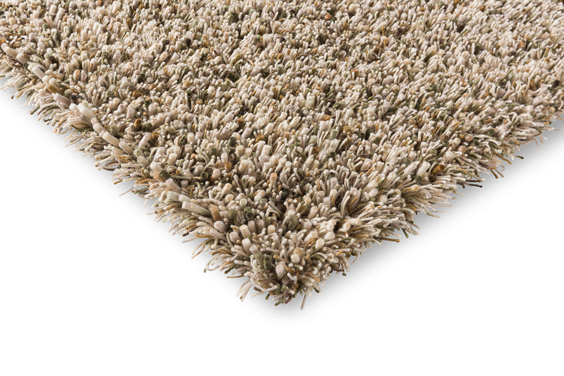 Machine tufted woollen rugs , soft underfoot