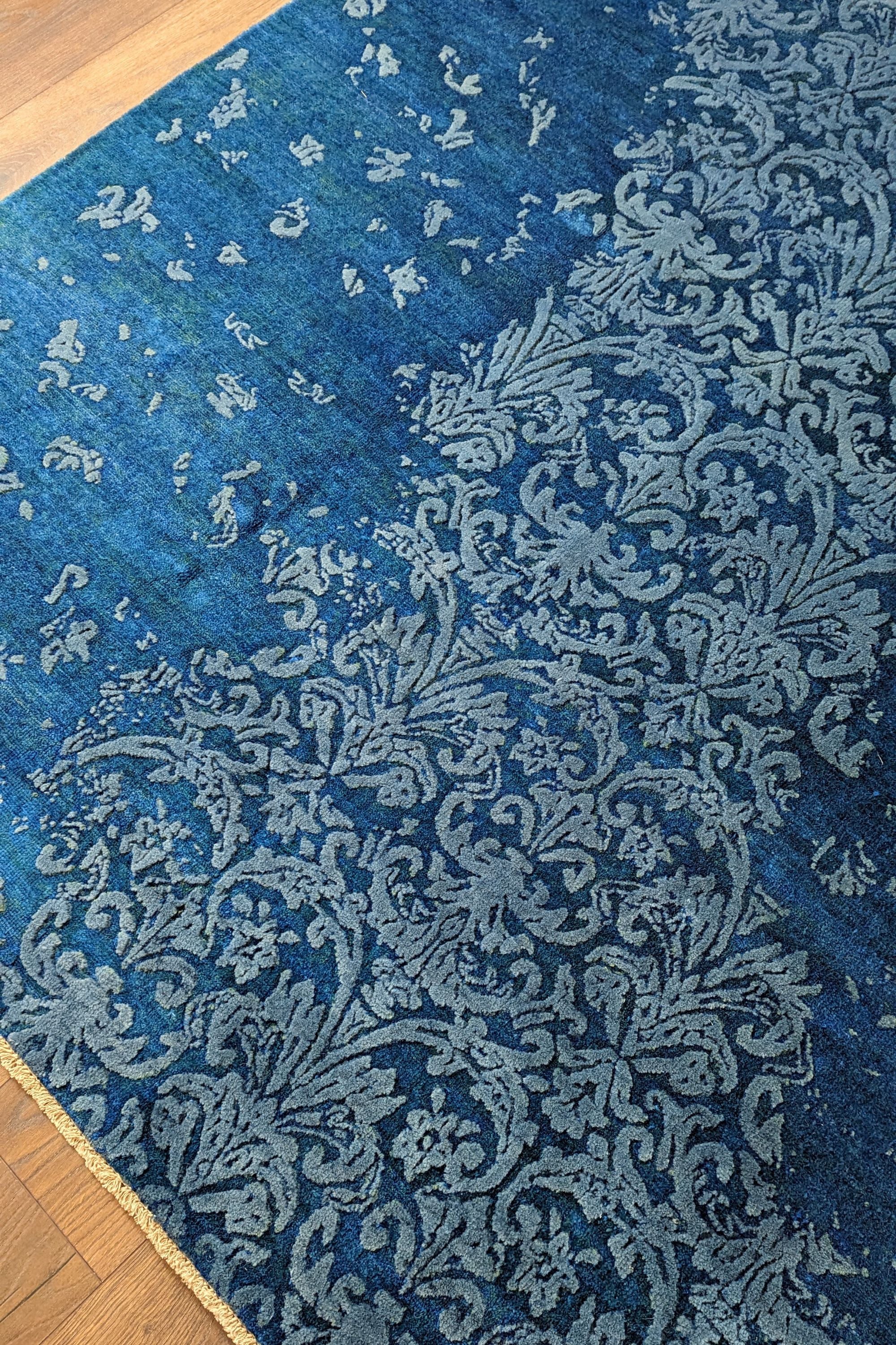 Authentic oriental rug with a damask pattern in beigeAuthentic oriental rug with a damask pattern in beige