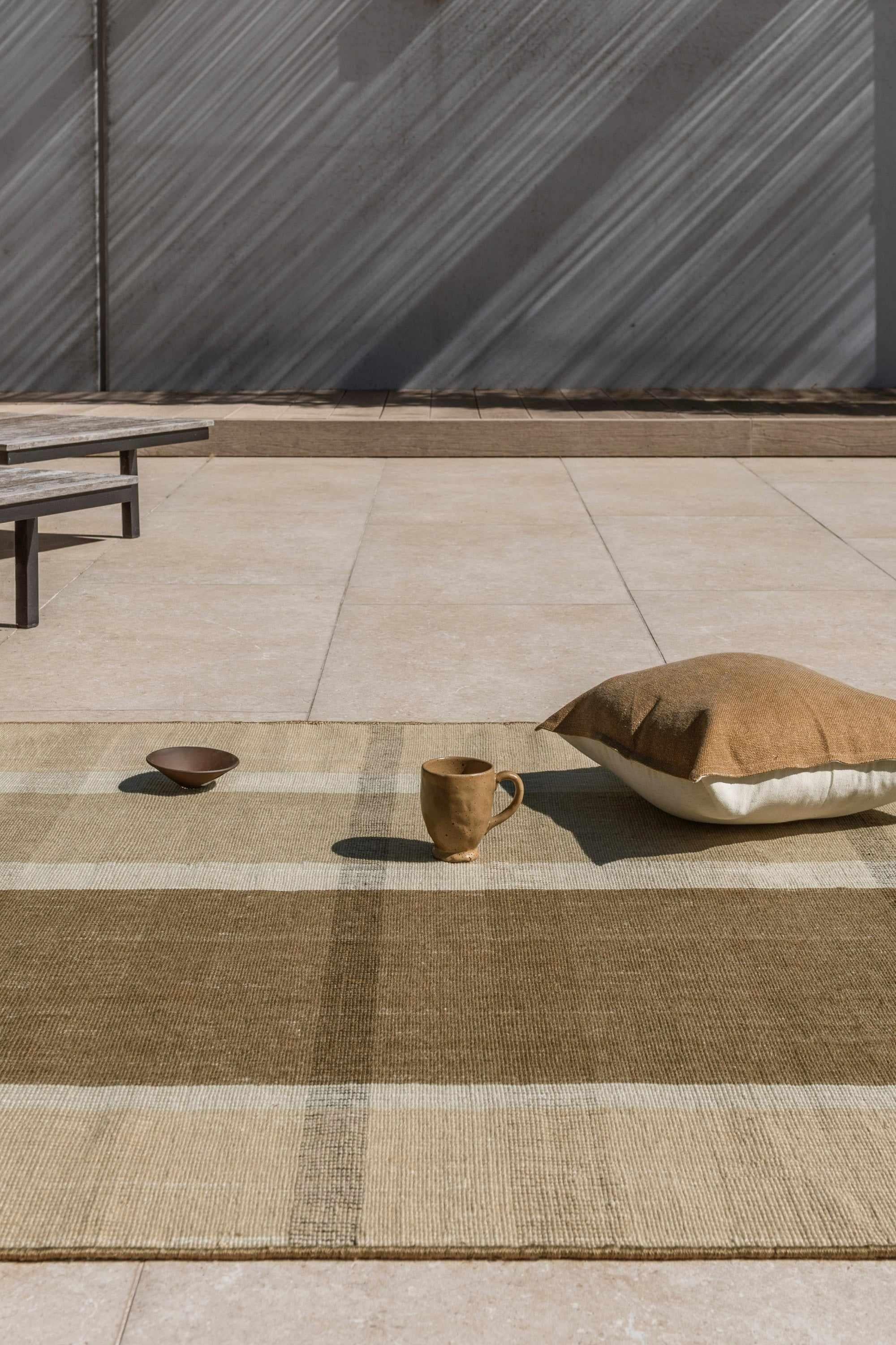 Modern brown geometric rug