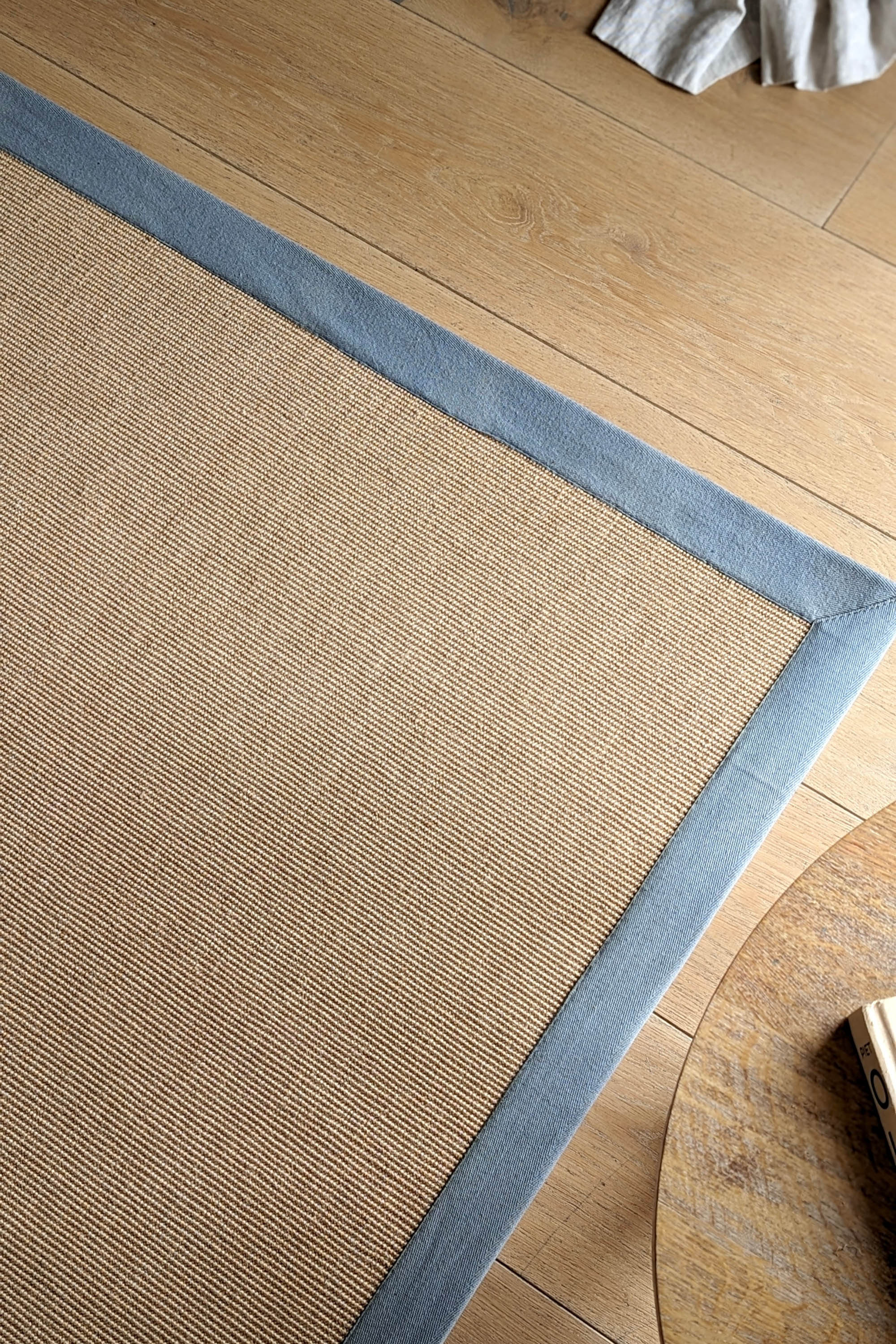 Sisal rug with grey linen border