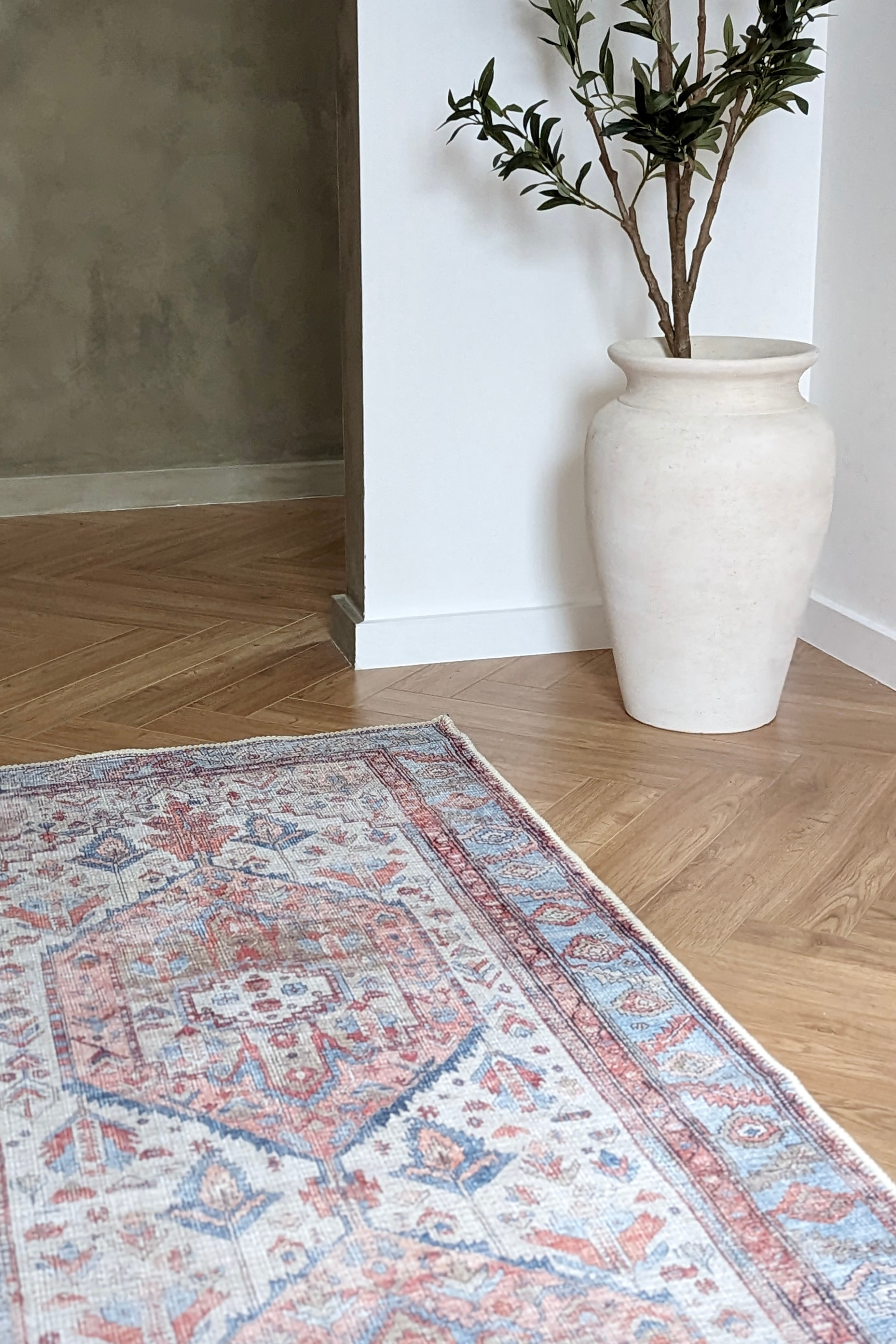 Multicolour bordered vintage style runner