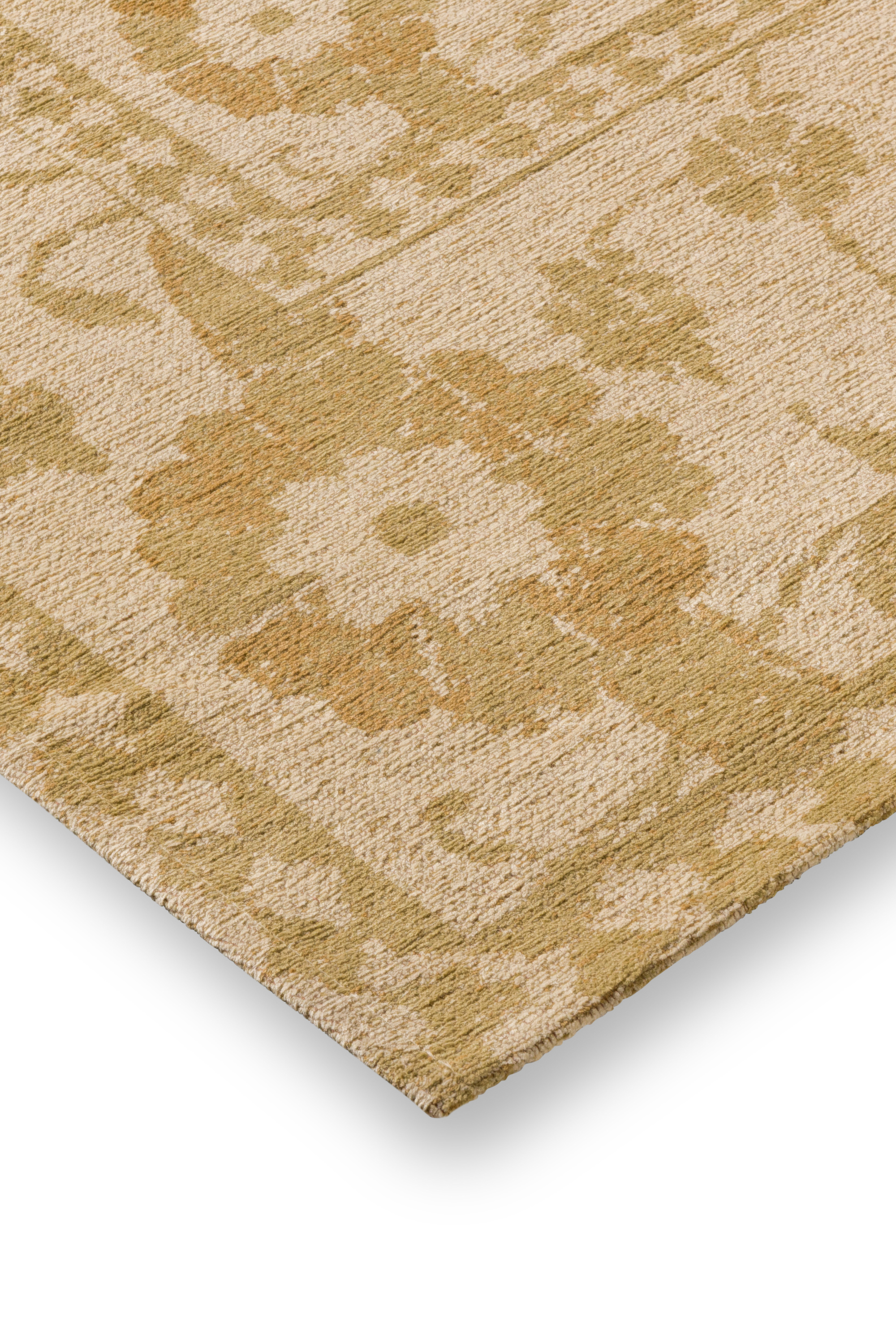 Laura Ashley Newborough Pale Gold 81606