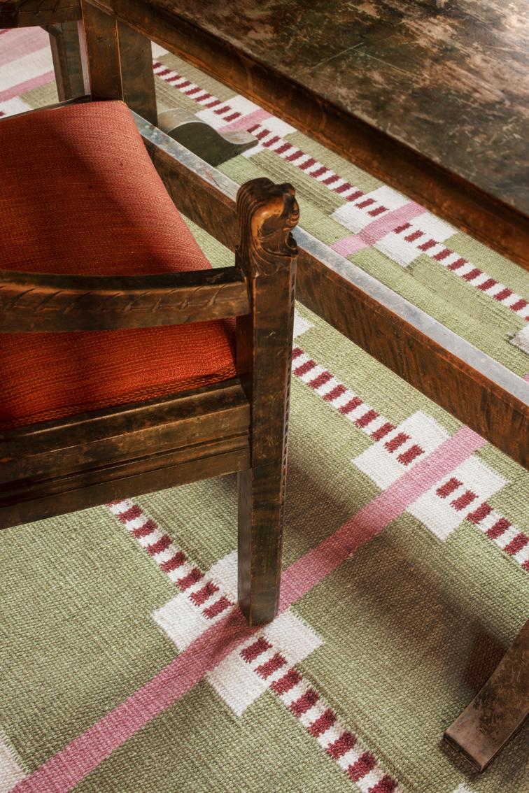 Rollakan Ruth Spring Grass