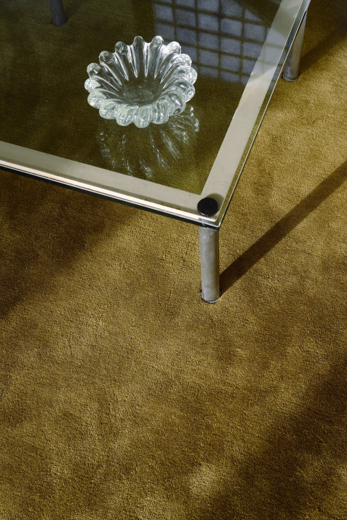 Solid Wool Green Umber