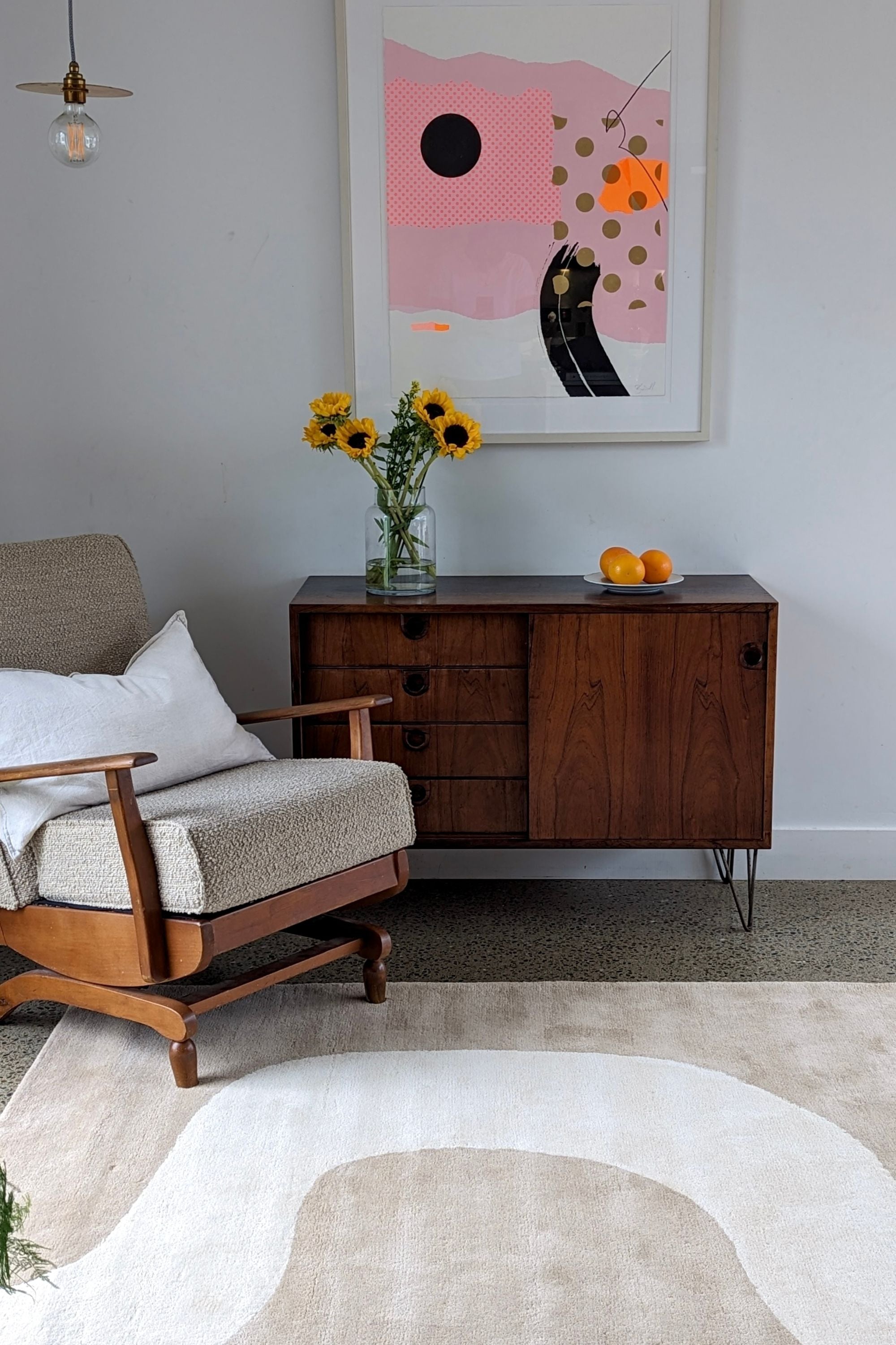Beige rug with cream winding pattern