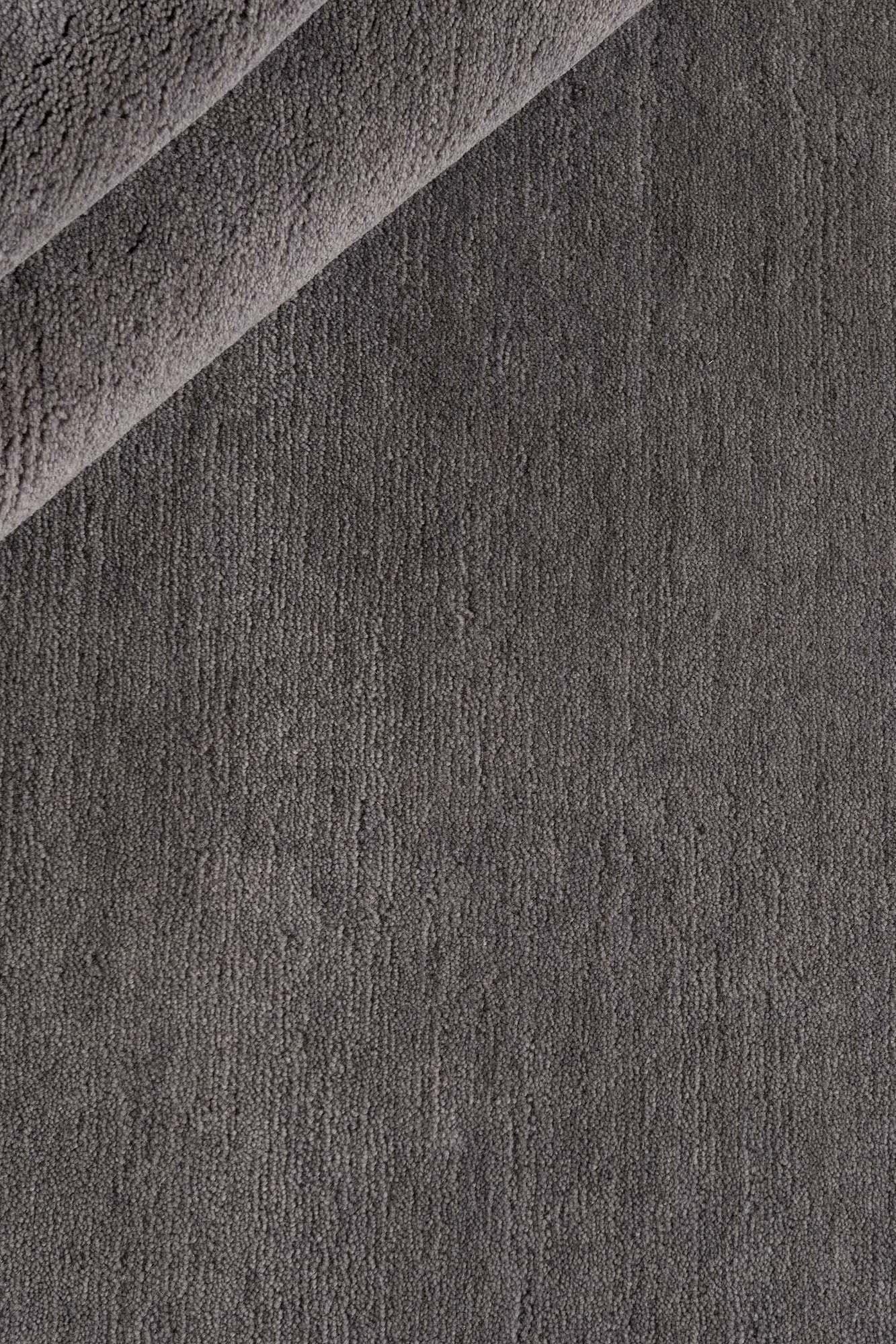 Luxury plain modern grey rug
