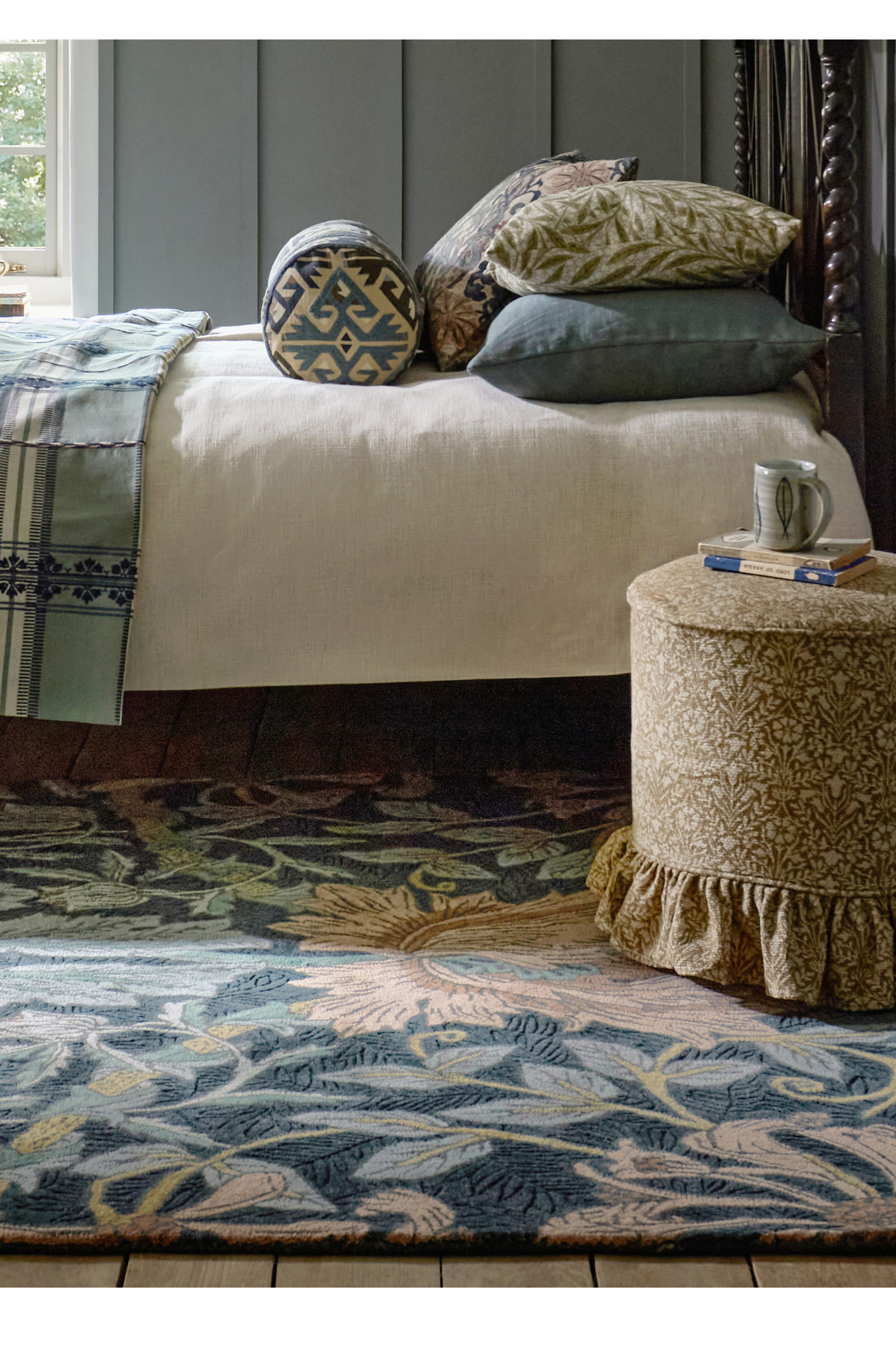 Morris & Co Honeysuckle & Tulip Teal 130407