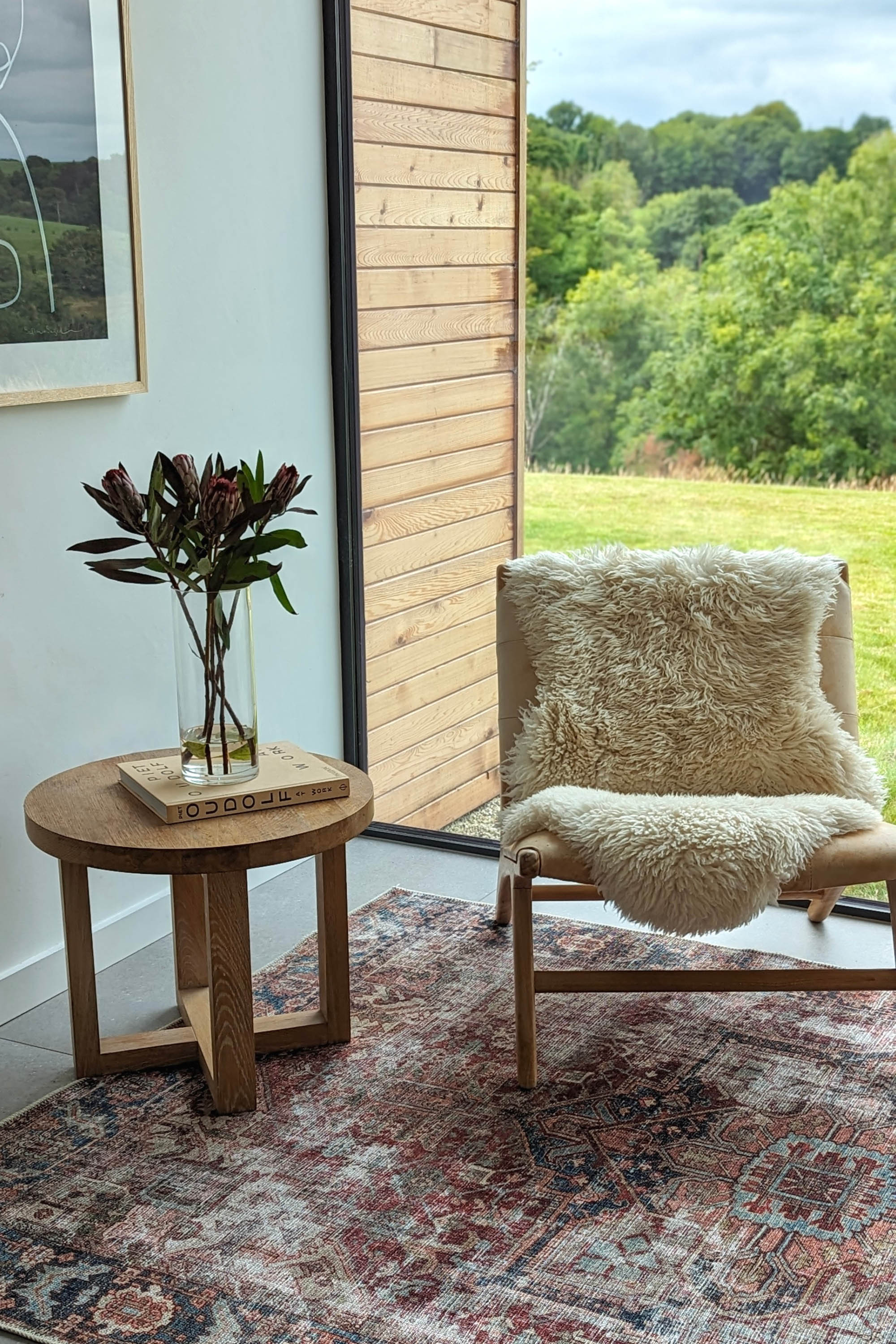 Vintage style Persian rug with multicolour bordered pattern