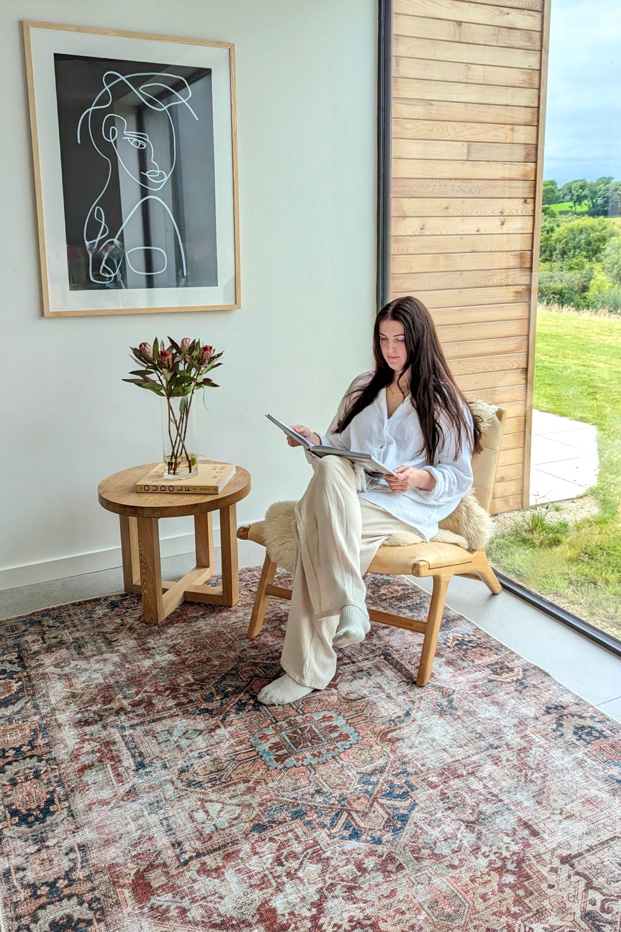 Vintage style Persian rug with multicolour bordered pattern