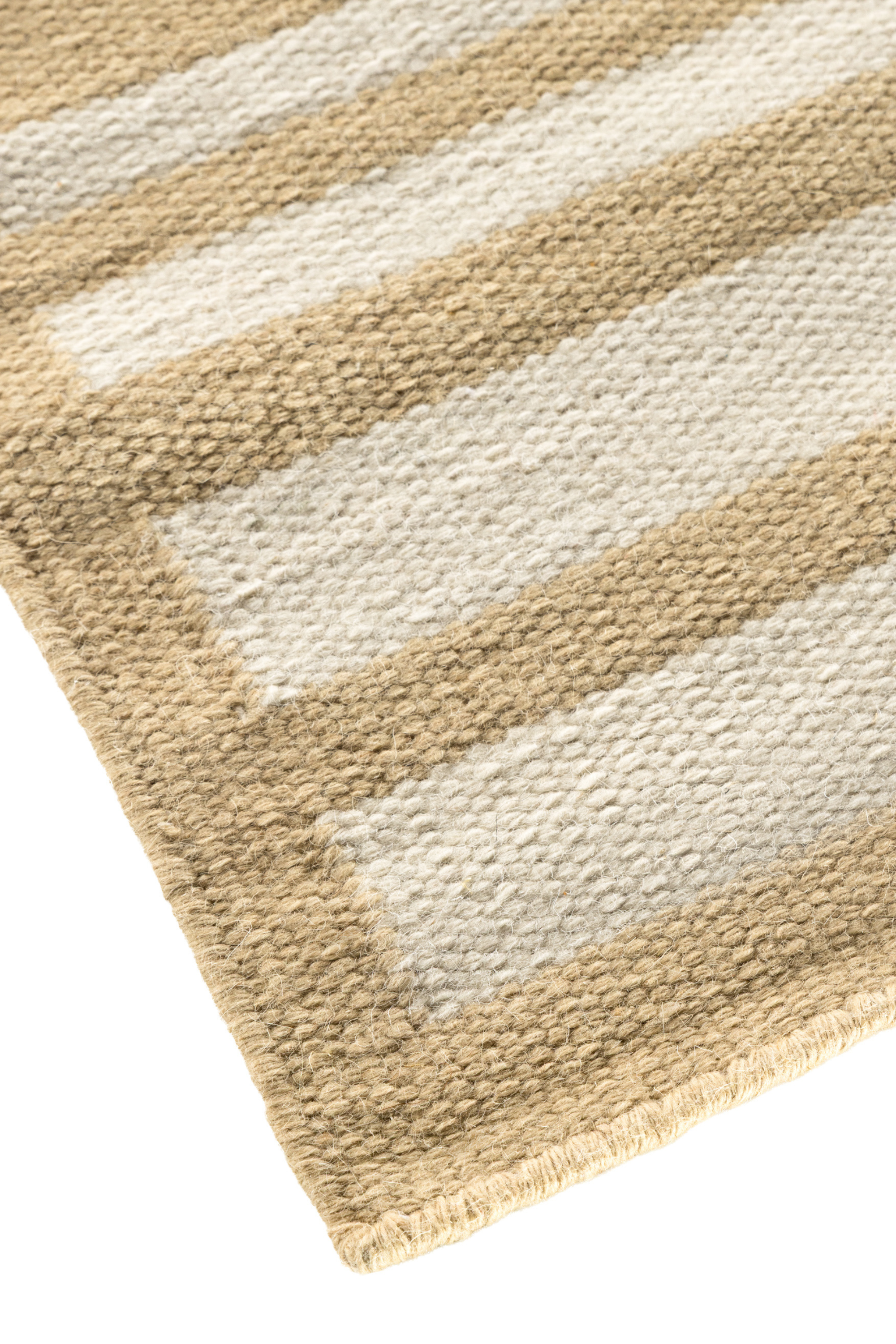 beige and straw toned wool and cotton rug featuring an irregular linear pattern