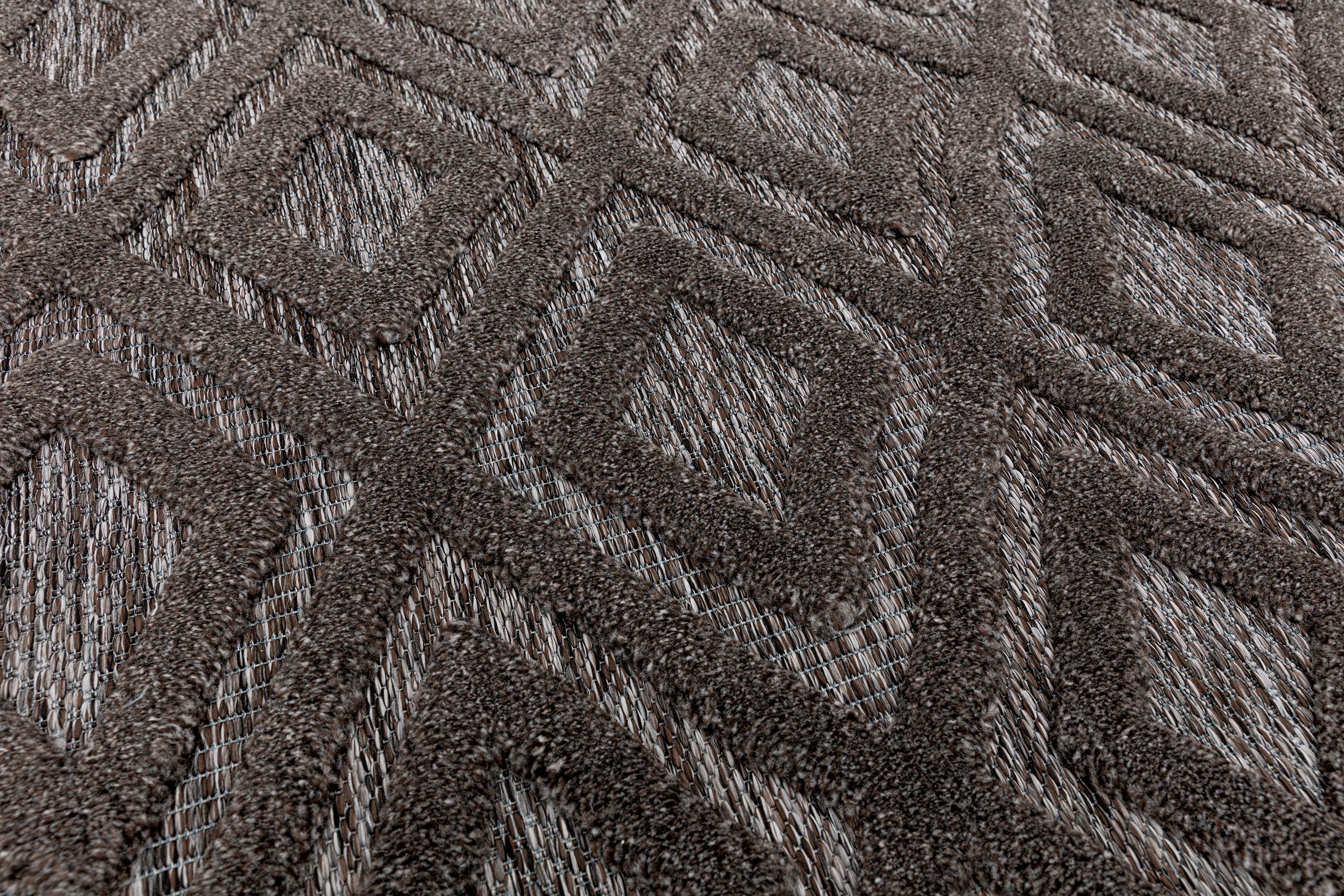 Salta SA02 Charcoal Diamond Indoor/Outdoor