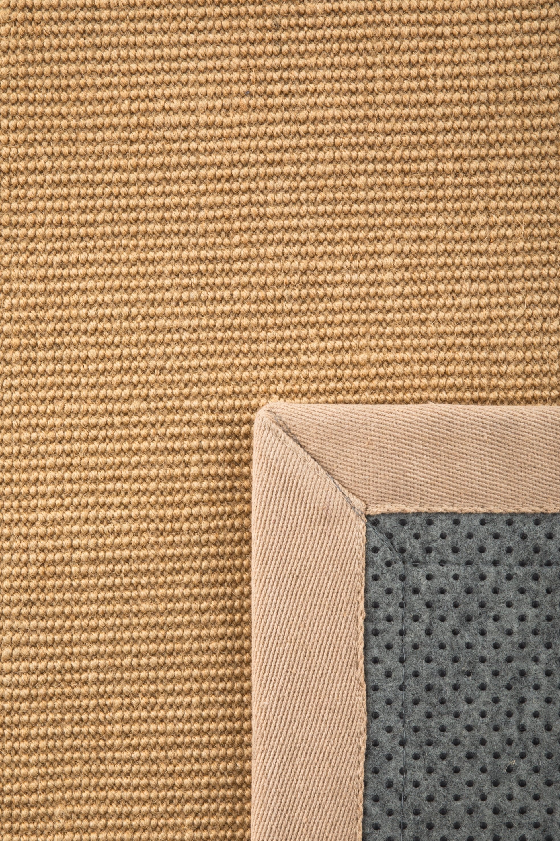Sisal rug with beige linen border