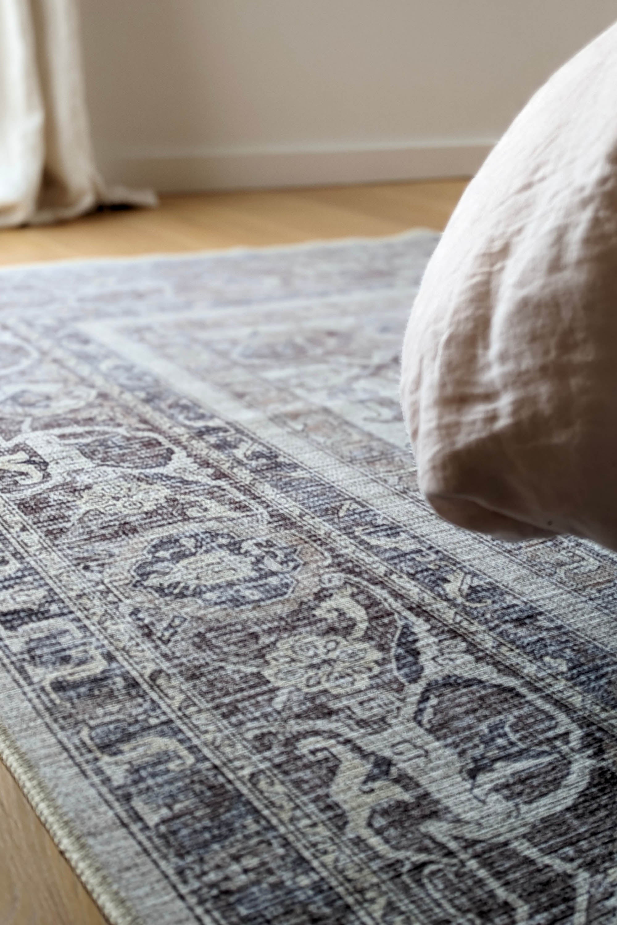 Bordered grey vintage style rug