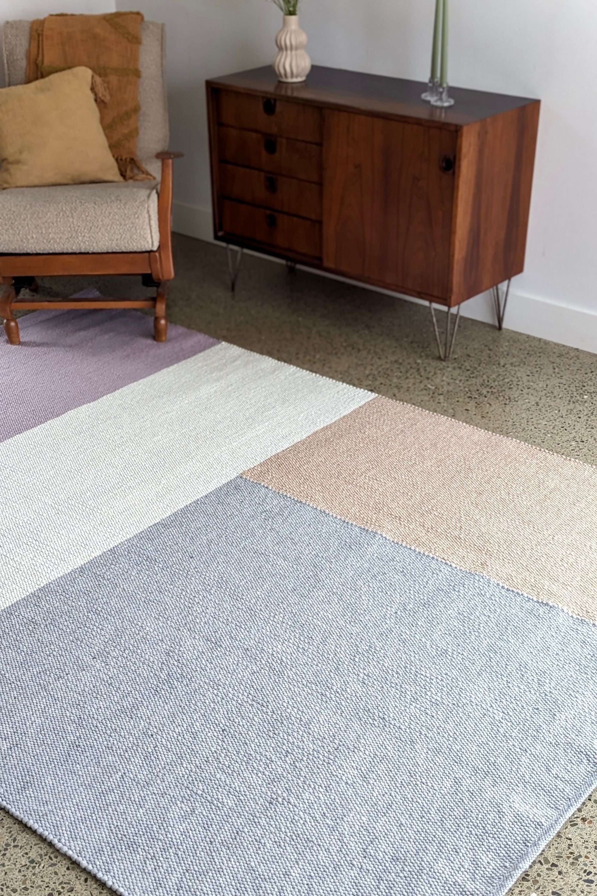 Modern multicolour plain geometric rug