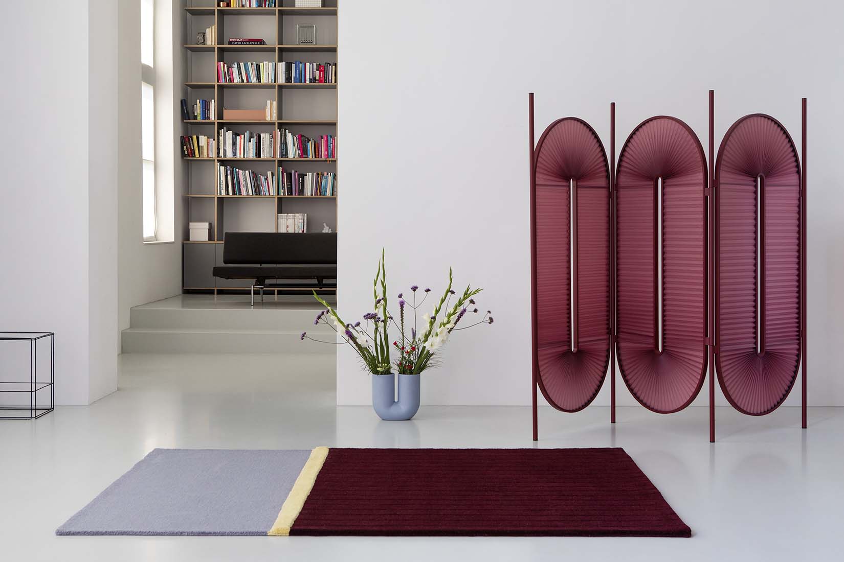 abstract rug in grey