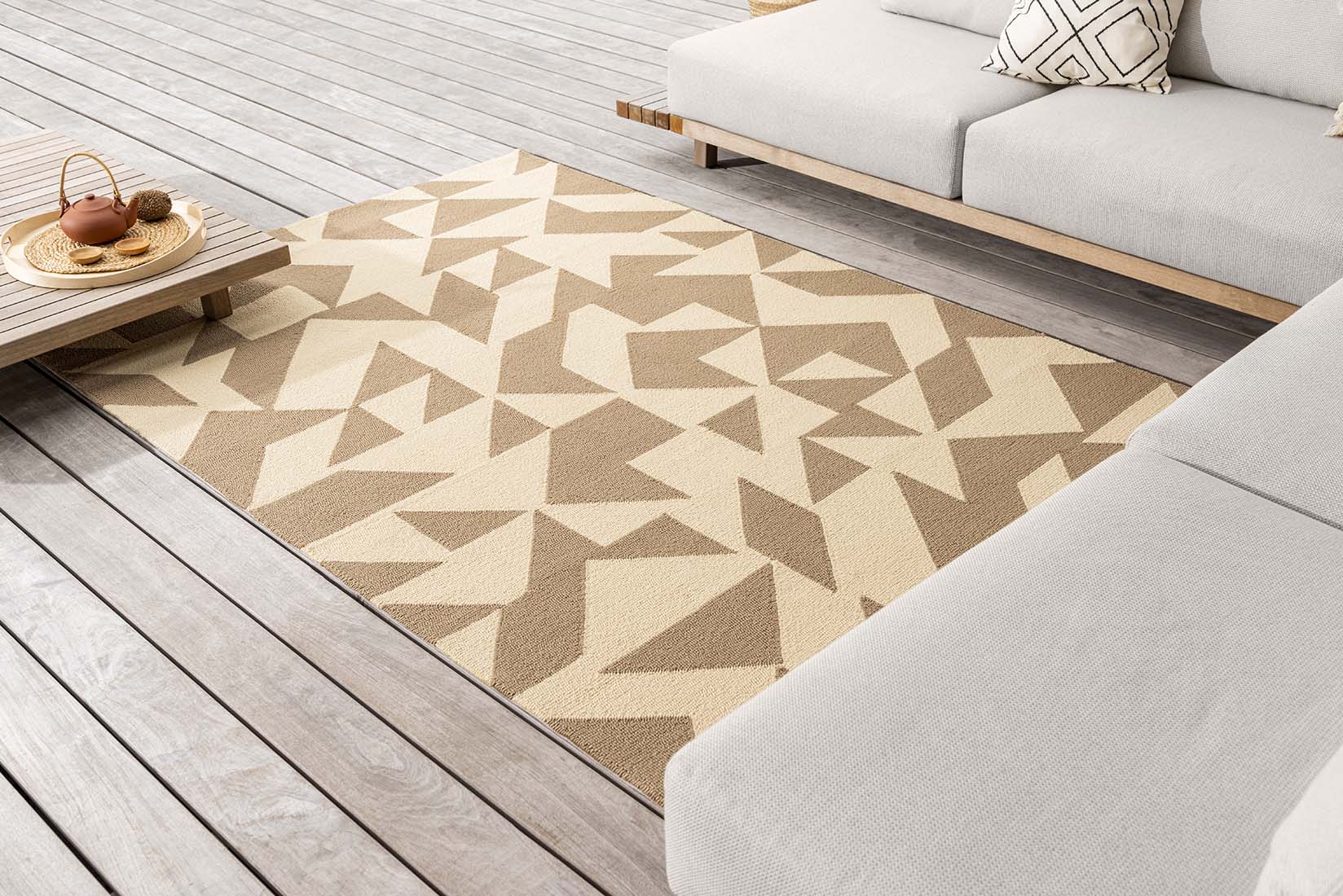 geometric indoor/outdoor rug in beige