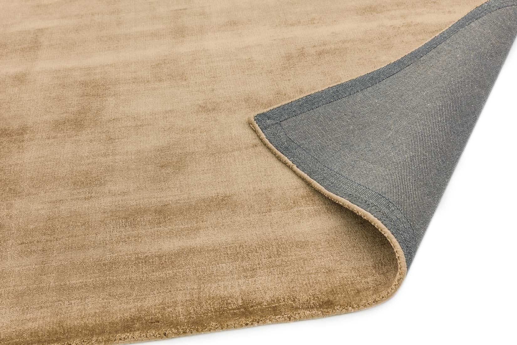 Blade Soft Gold Plain Rug