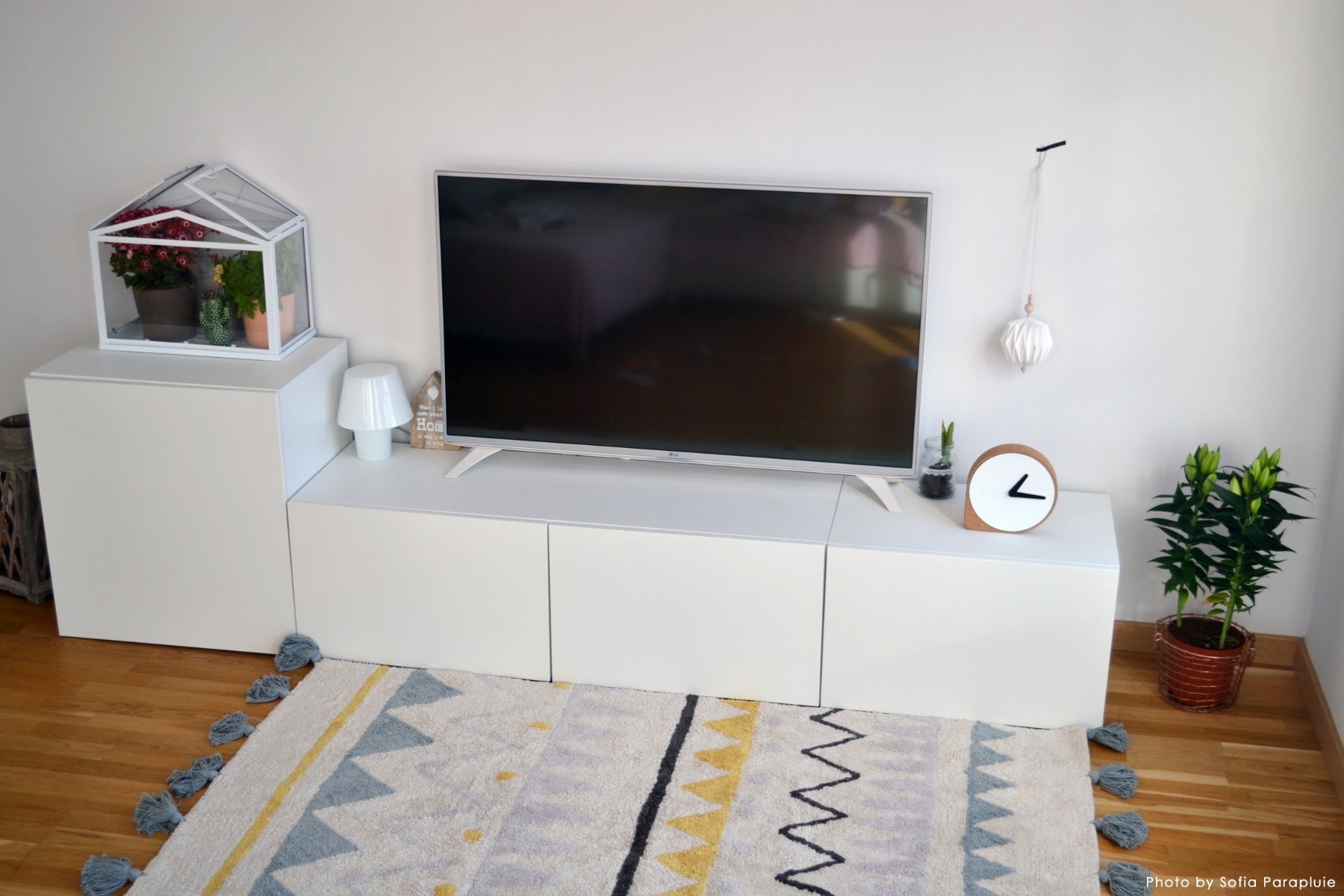 yellow and grey aztec pattern and pink tassel border