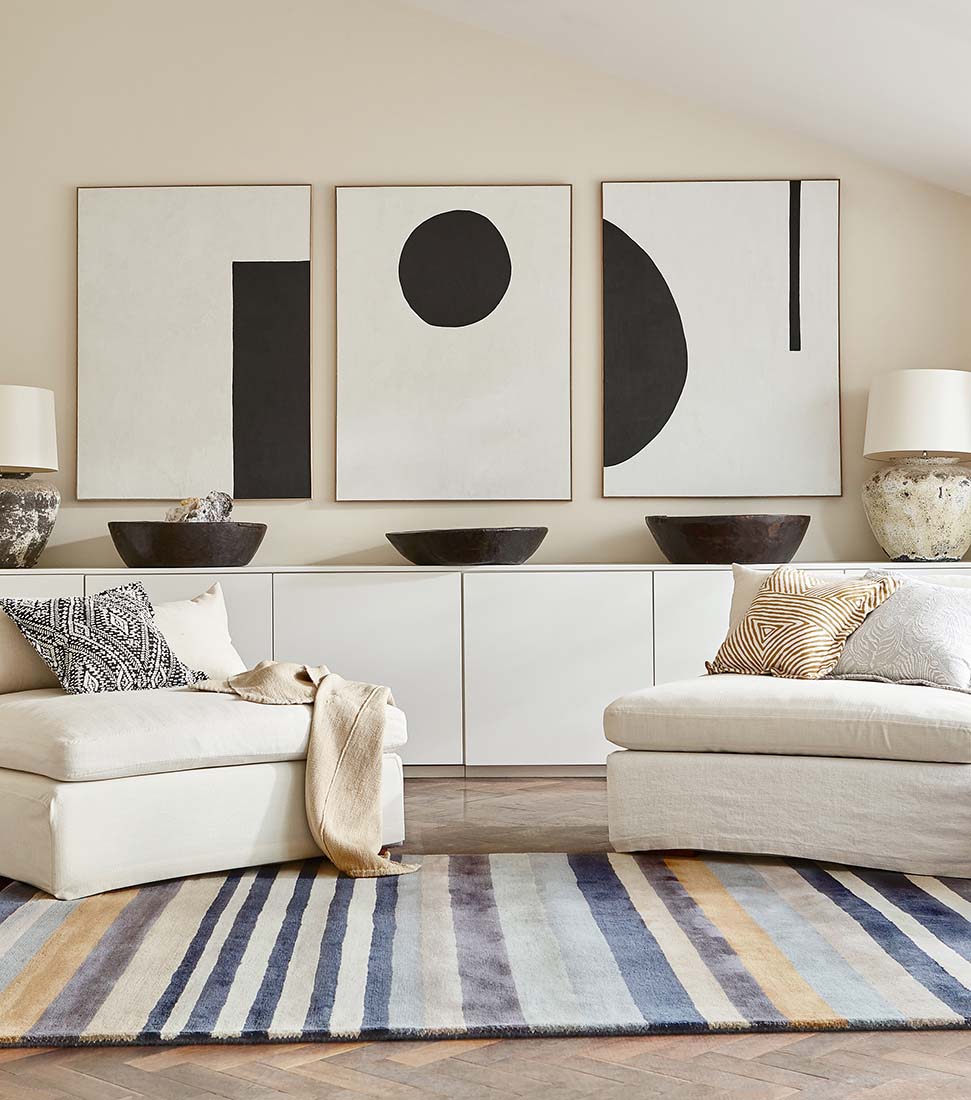 wool rug with blue stripe design