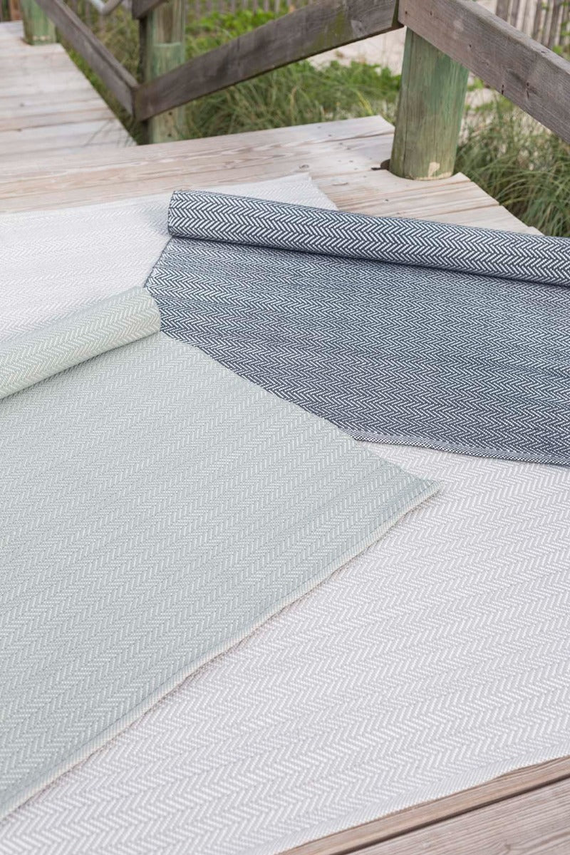 Herringbone Pearl Grey/White Indoor/Outdoor Rug