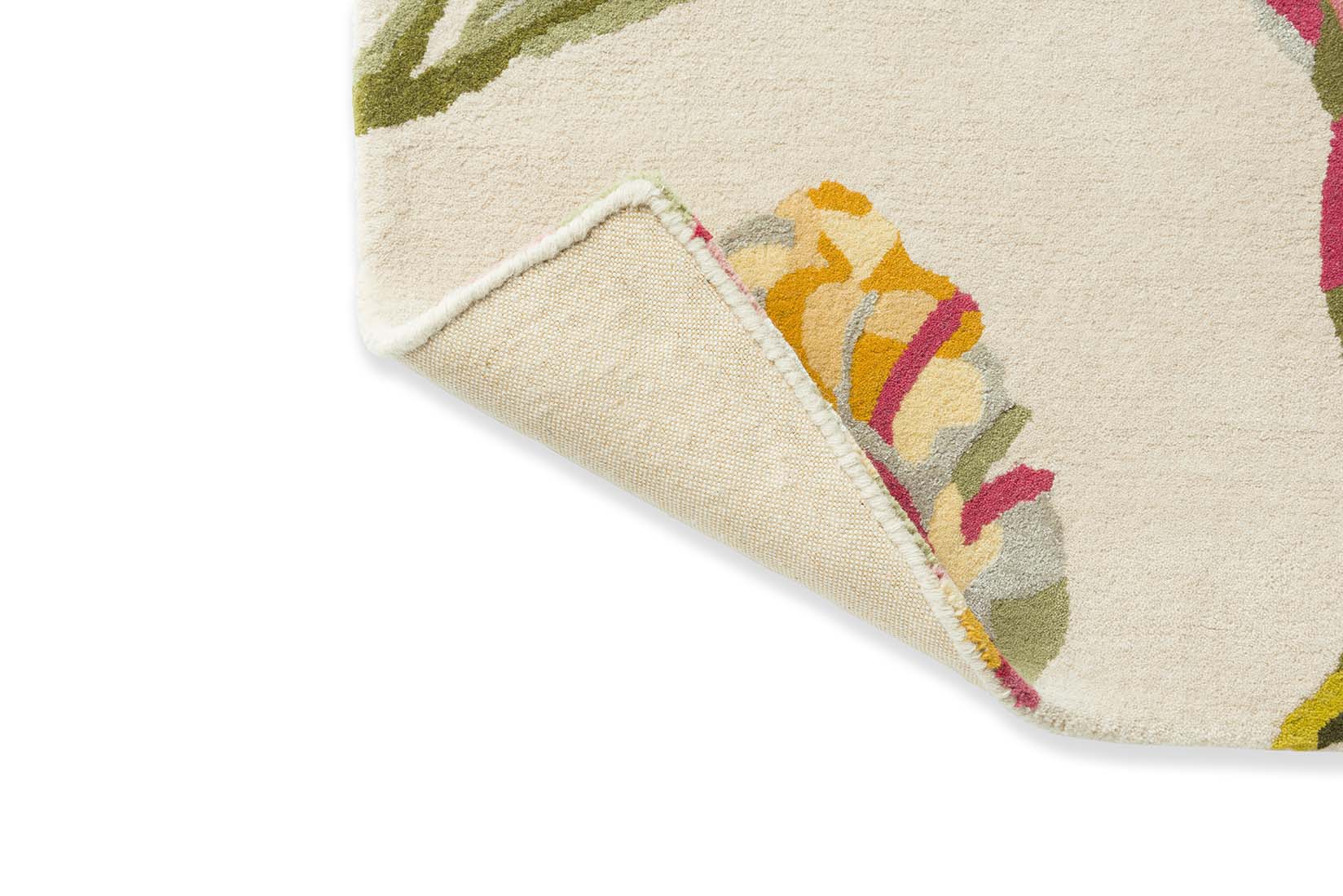 Cream wool and viscose rug with tulip design