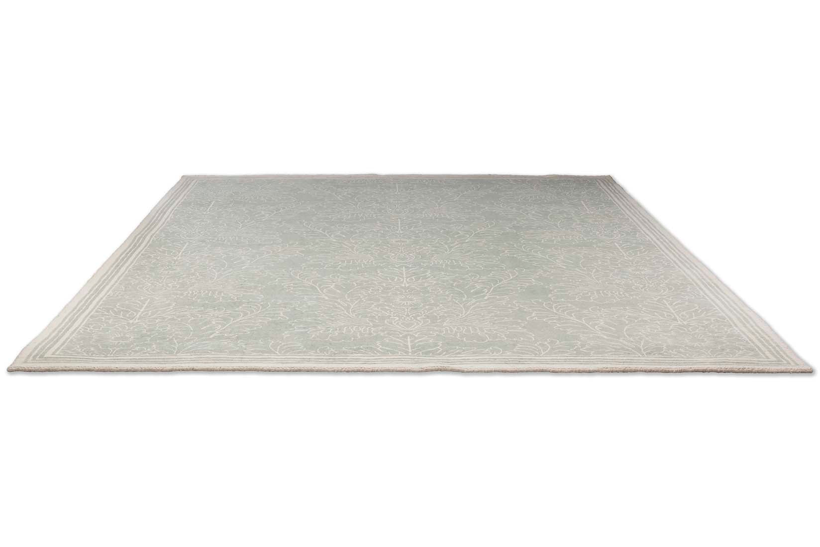 Green cotton rug in damask pattern