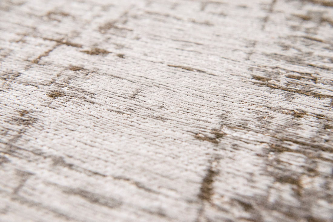 Ivory flatweave with faded grey abstract design