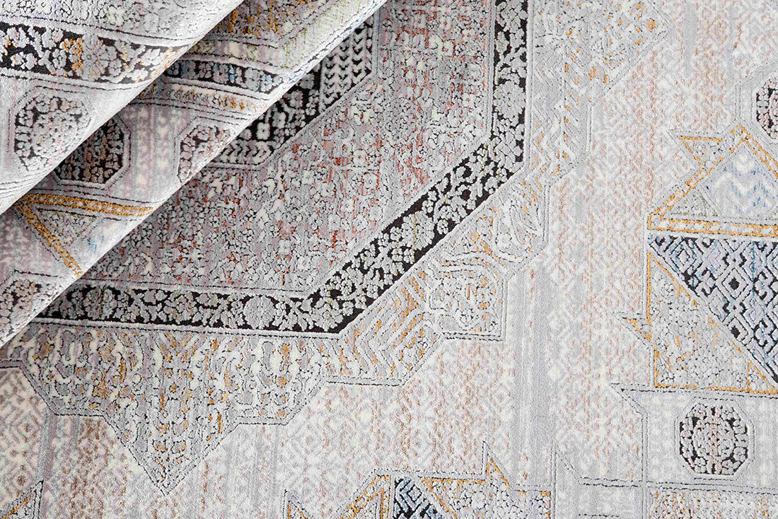 Ornate Silver heritage area rug with traditional pattern