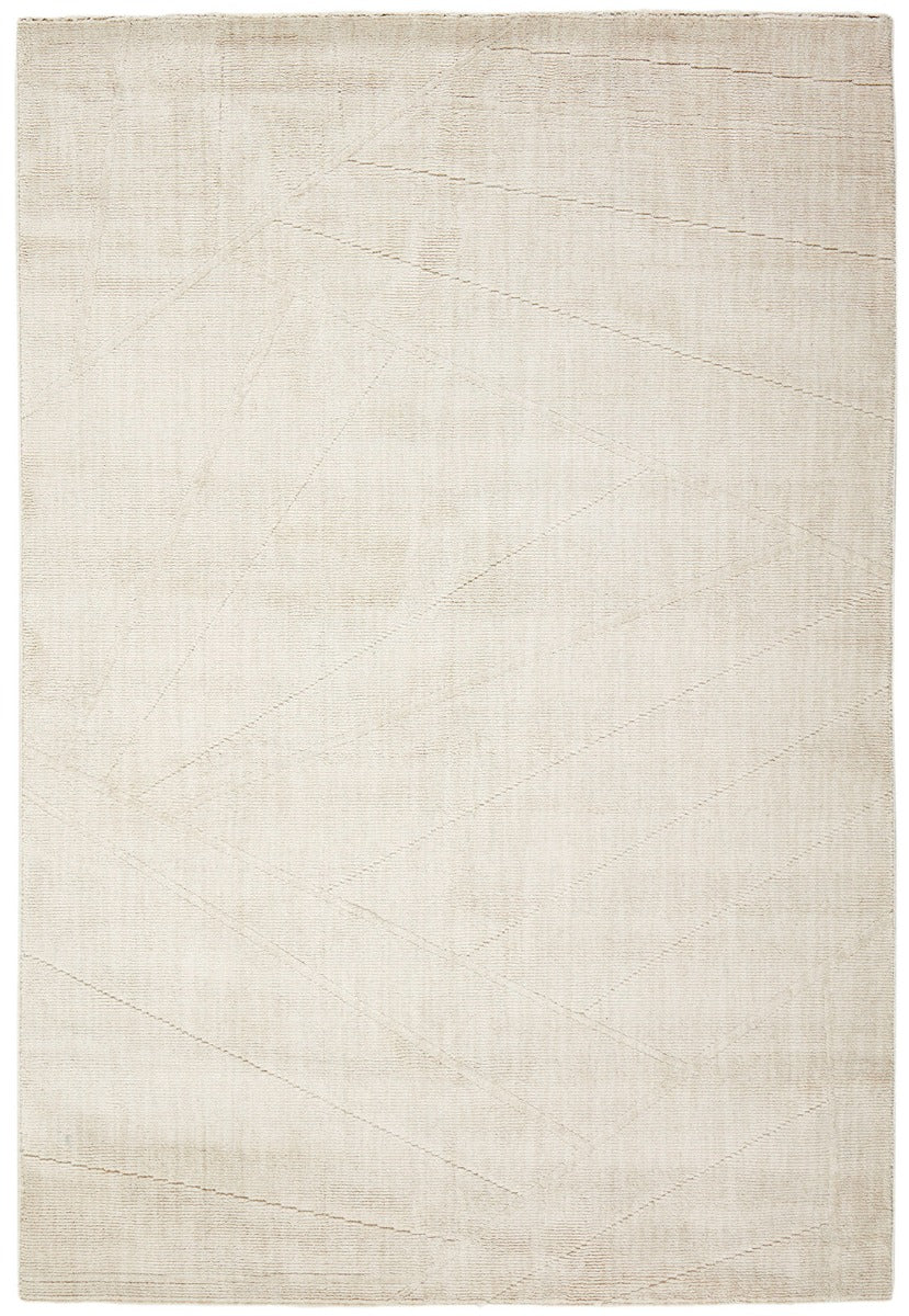 Cream rug with minimal geometric pattern