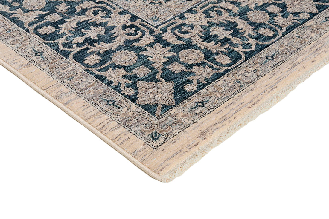 Traditional style rug with cream backing and green patterned border design