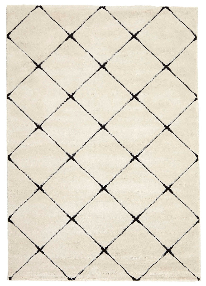 Plain cream Moroccan style rug with minimal diamond pattern