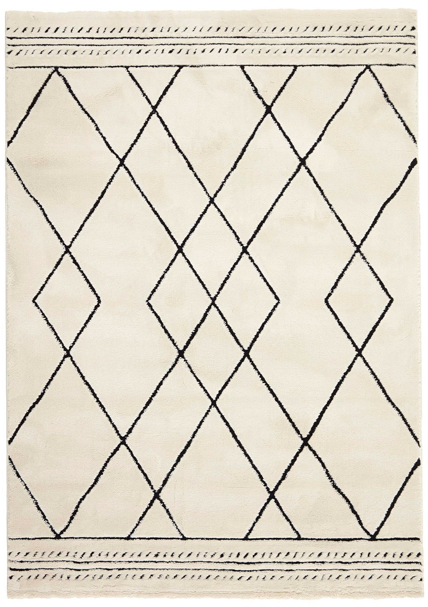 Plain cream Moroccan style rug with minimal geometric pattern