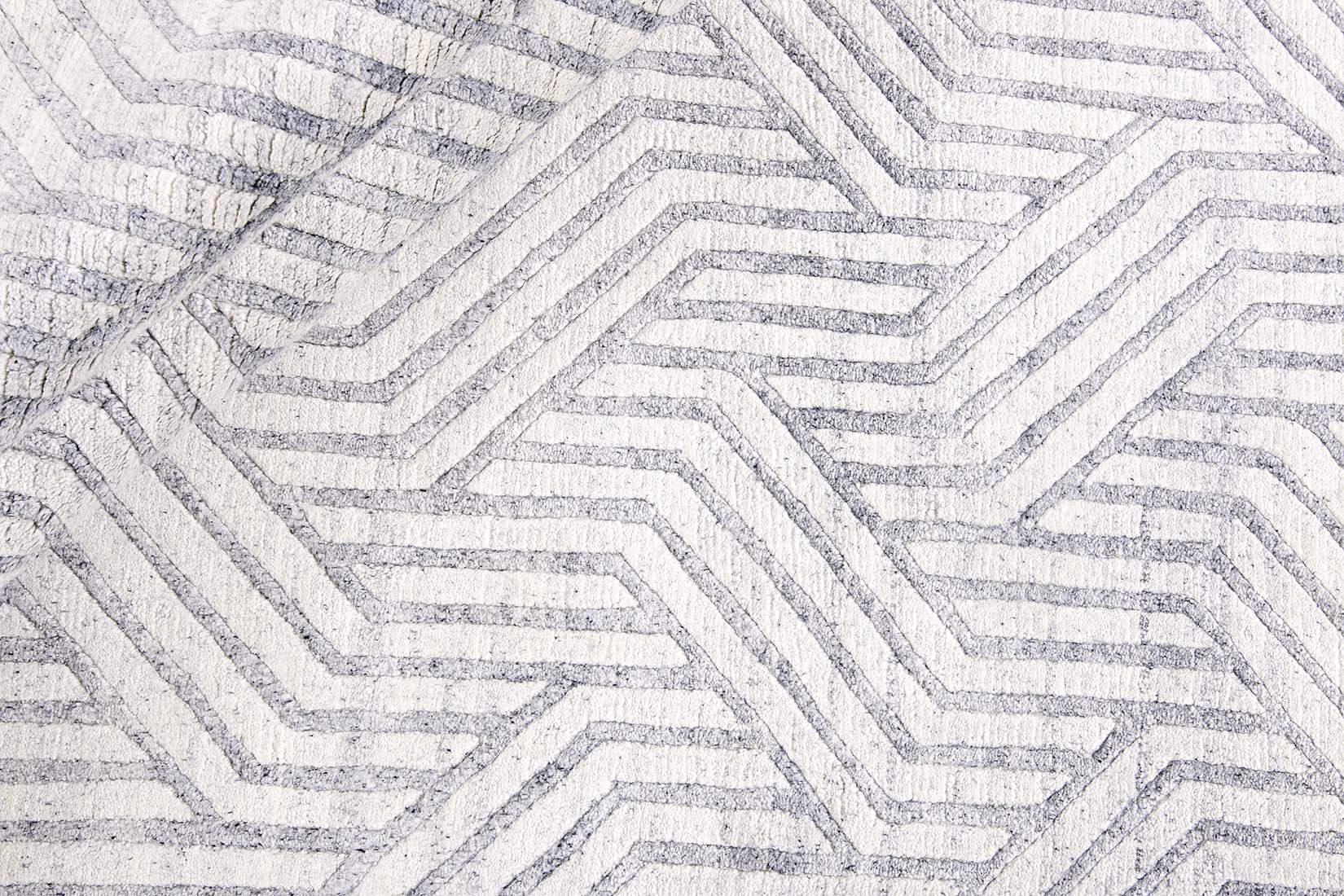 viscose and wool geometric rug in white and grey