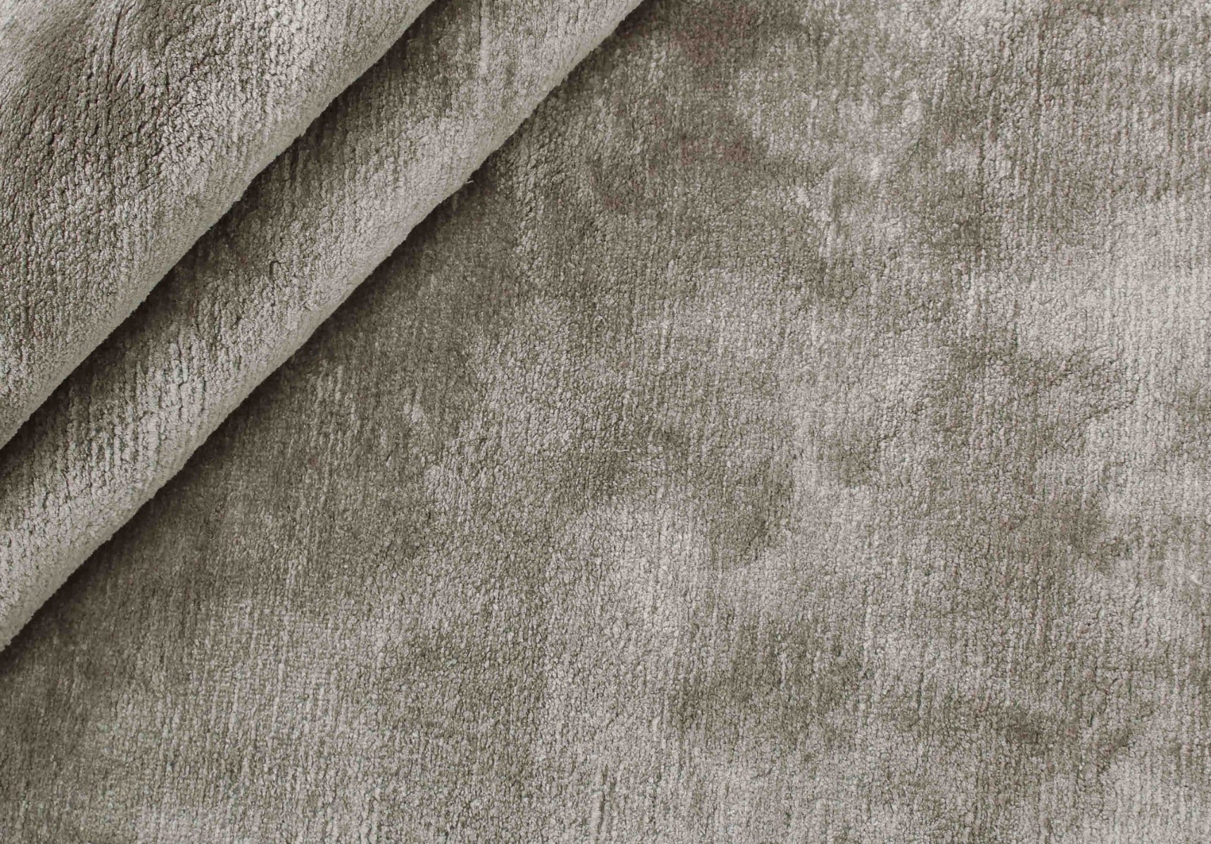 large plain light grey rug